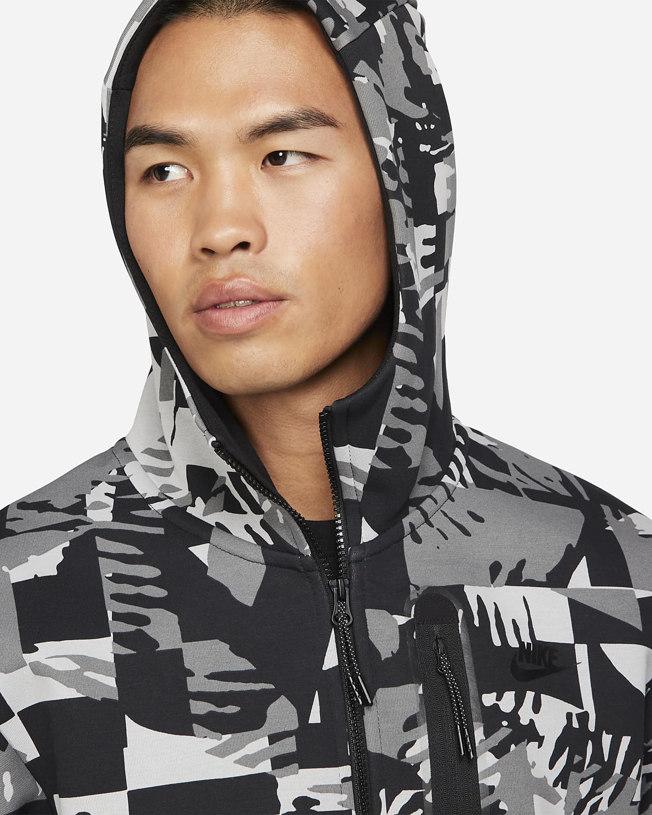 nike therma sweatshirt camo