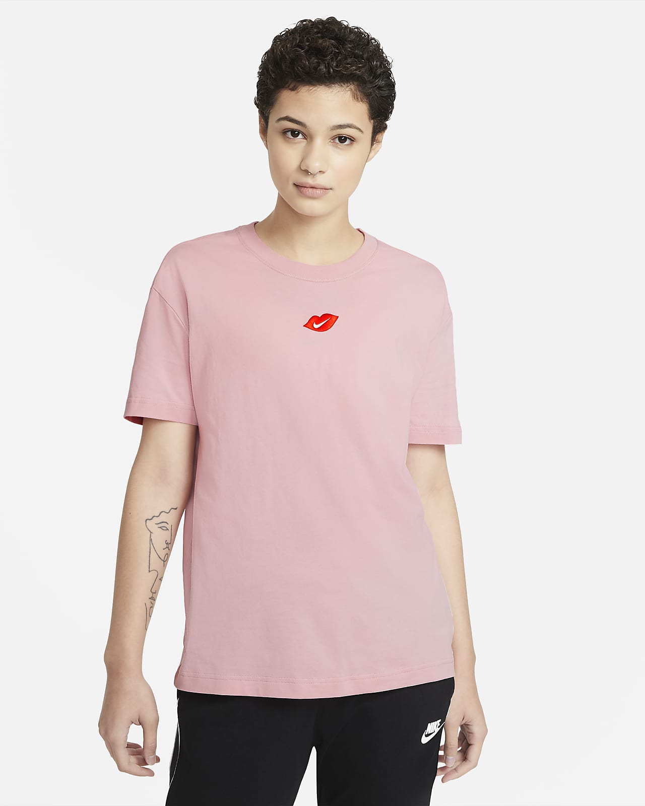 Nike Sportswear Women's T-Shirt. Nike SG