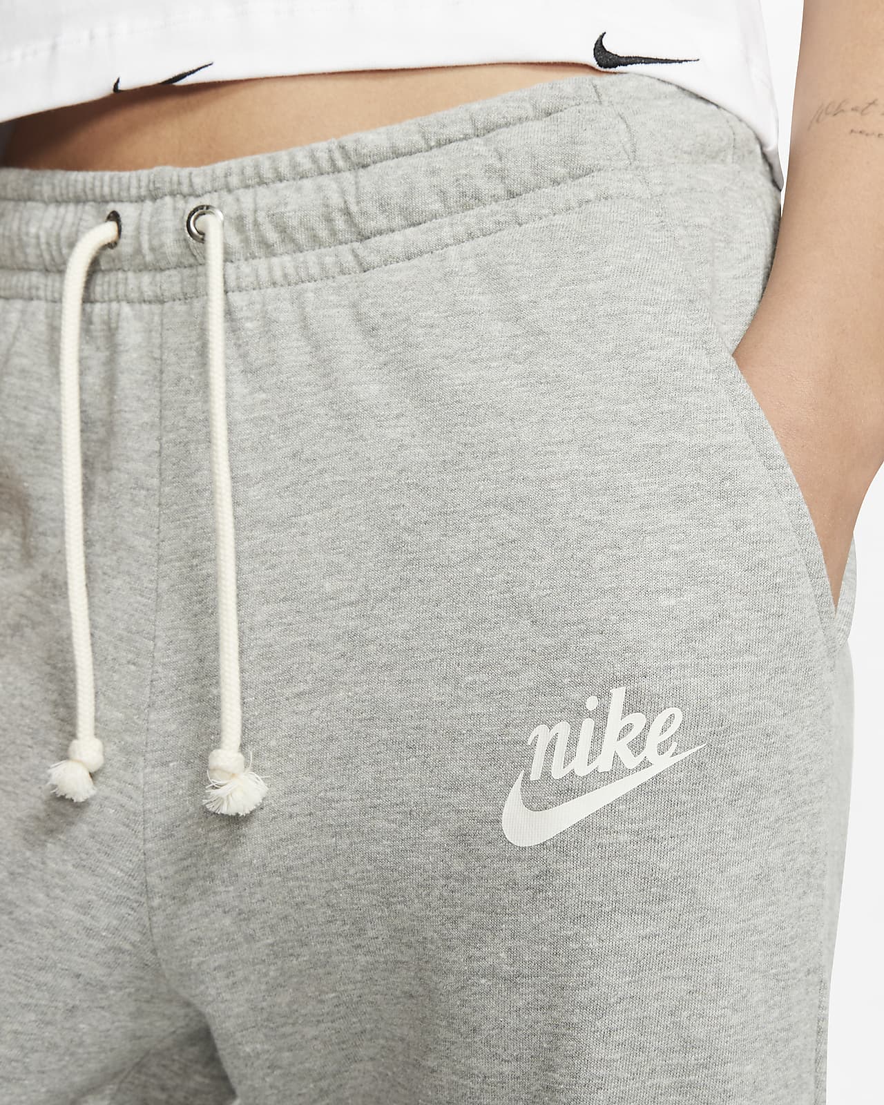 nike cotton capris