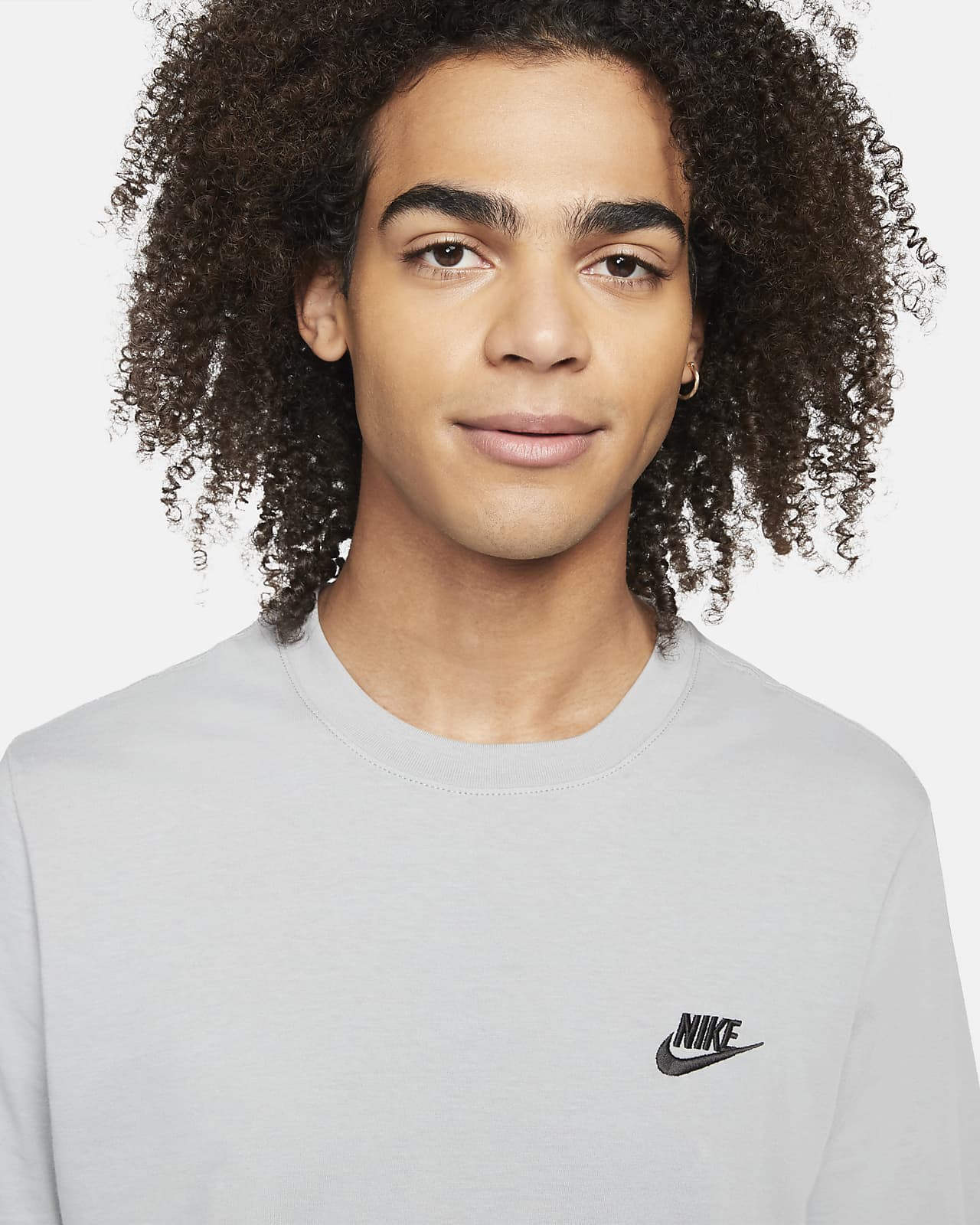 Nike Sportswear Men's T-Shirt. Nike GB