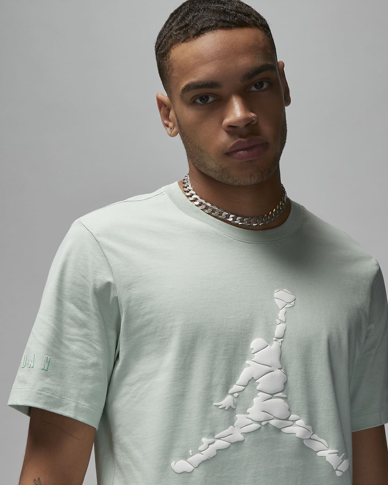 Jordan Essentials Men's T-Shirt. Nike AE