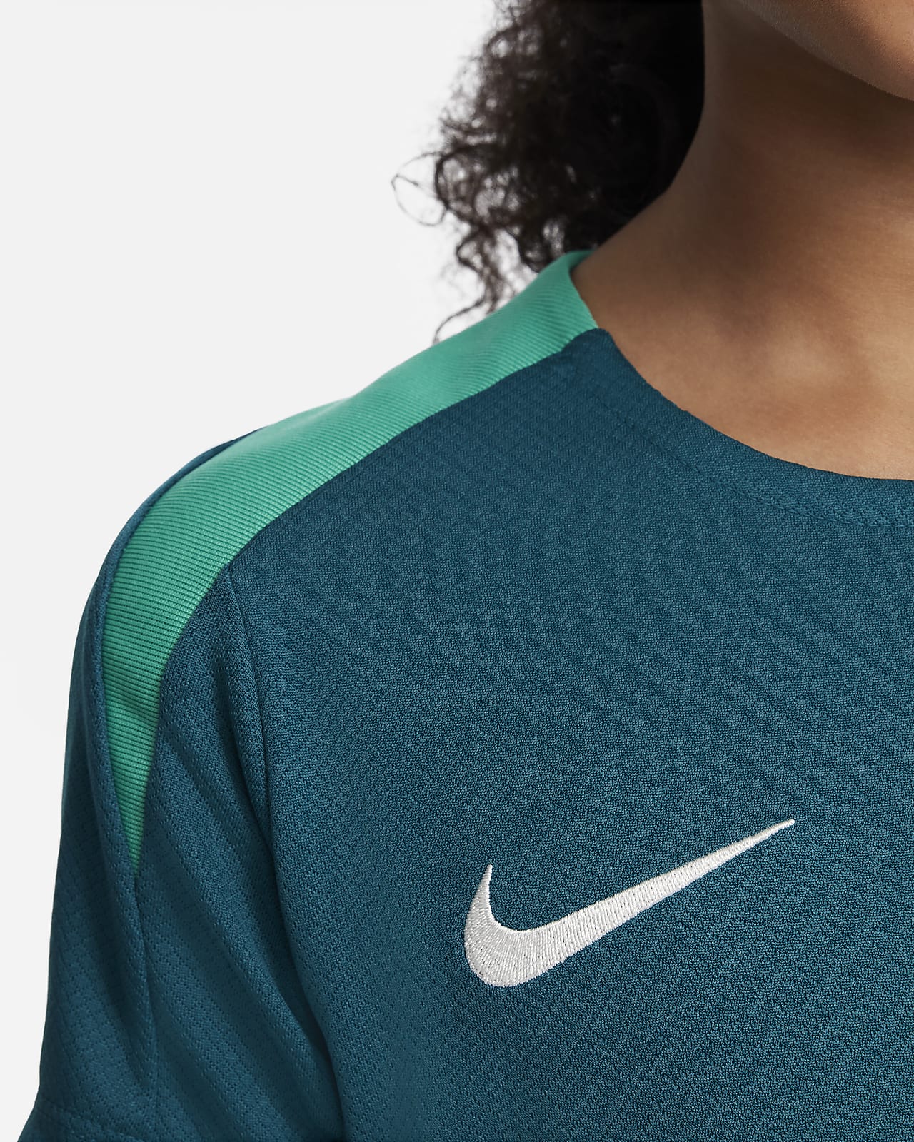 Portugal Strike Older Kids' Nike Dri-FIT Football Short-Sleeve 