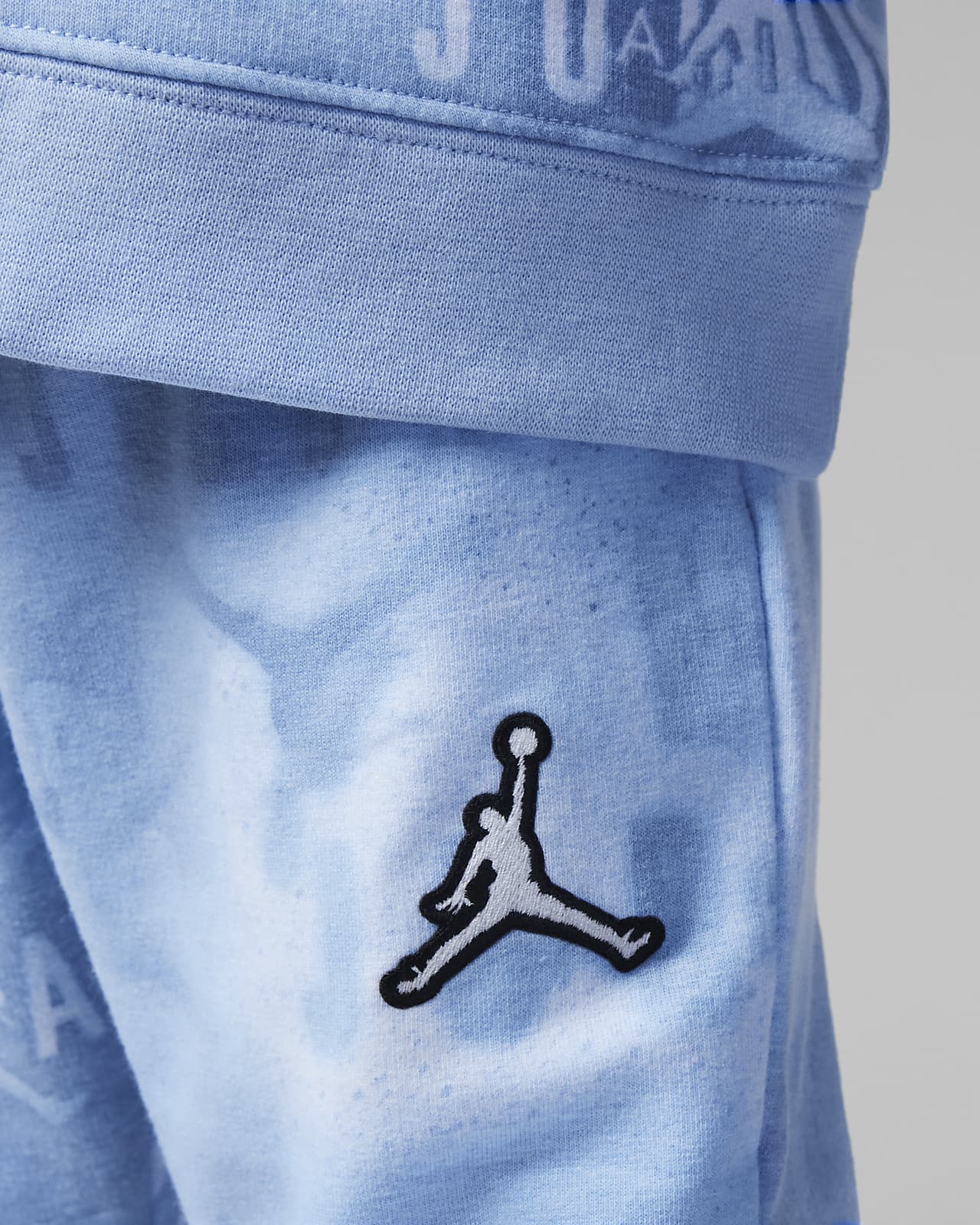 Jordan Toddler Essentials Printed Fleece Hoodie and Pants Set. Nike.com