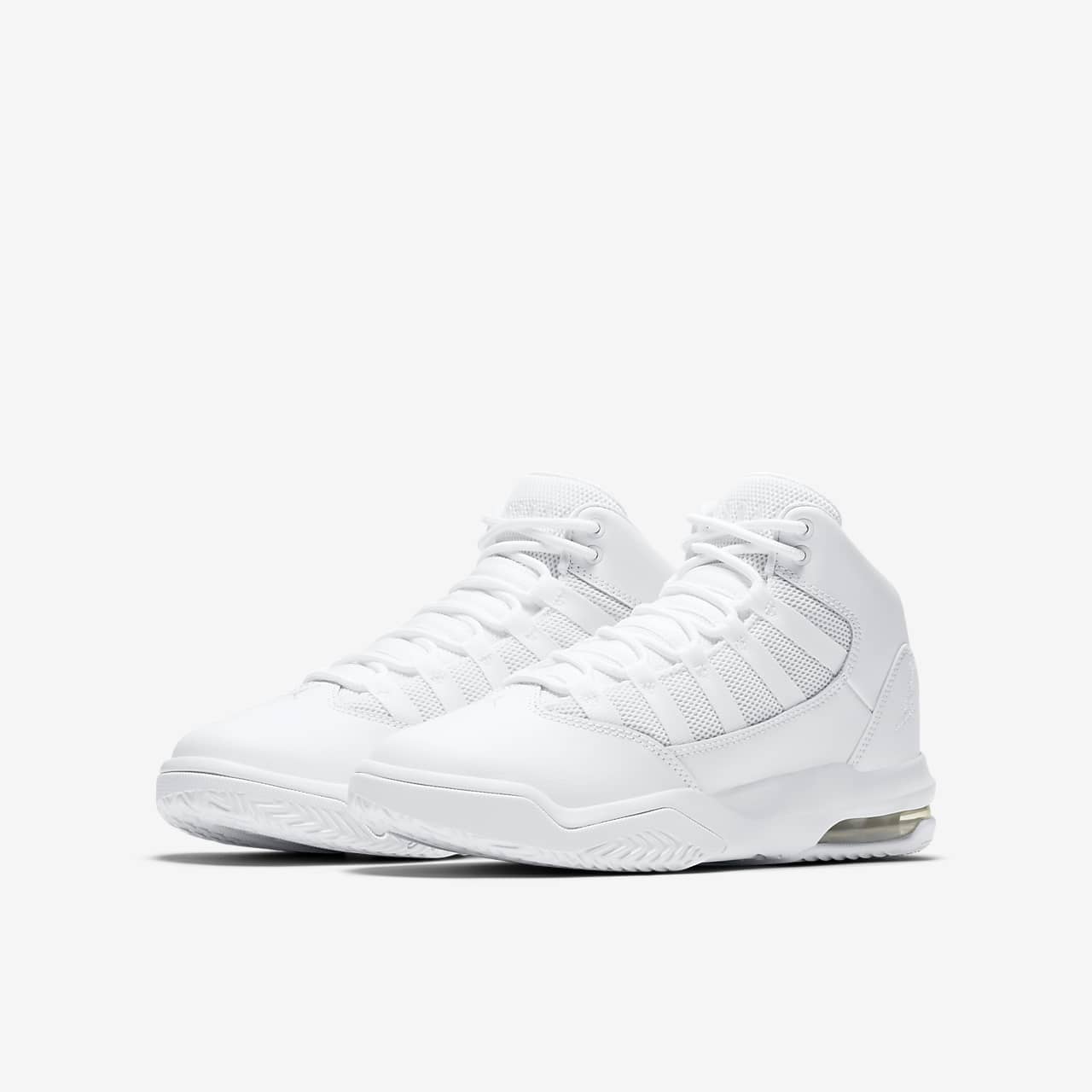 jordan max aura junior