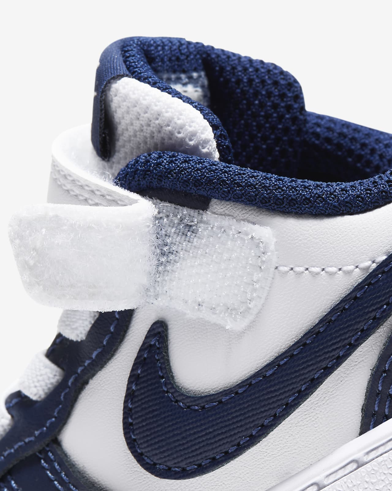 nike infant court borough low