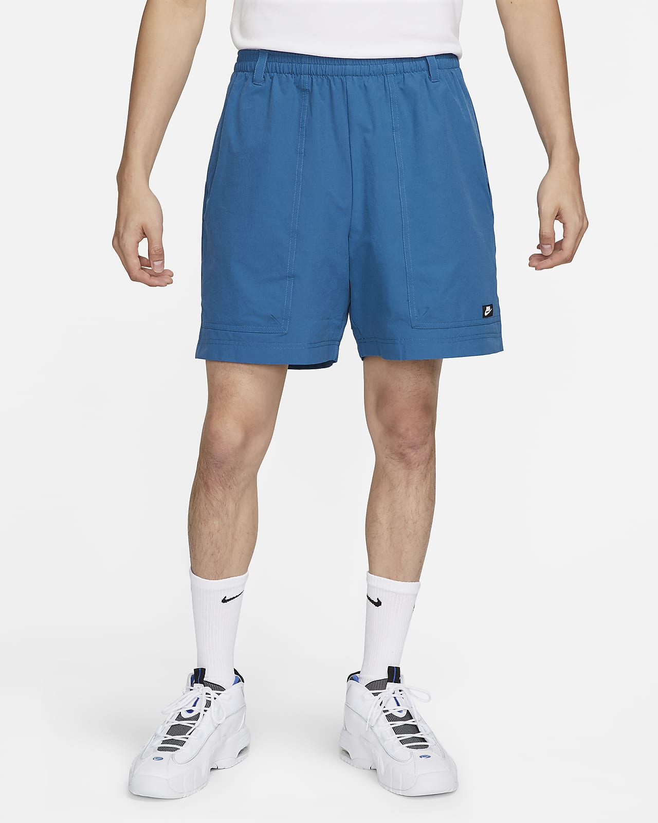 Sportswear Essentials Woven Camp Shorts. Nike.com