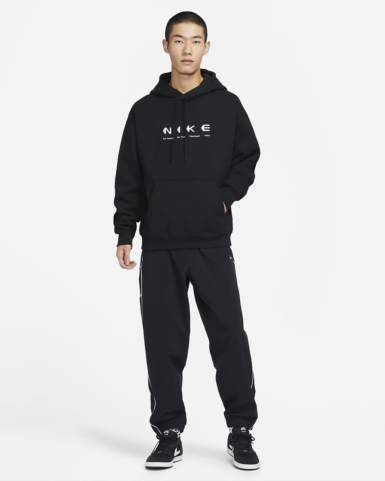Nike SB Fleece Pullover Skate Hoodie. Nike VN