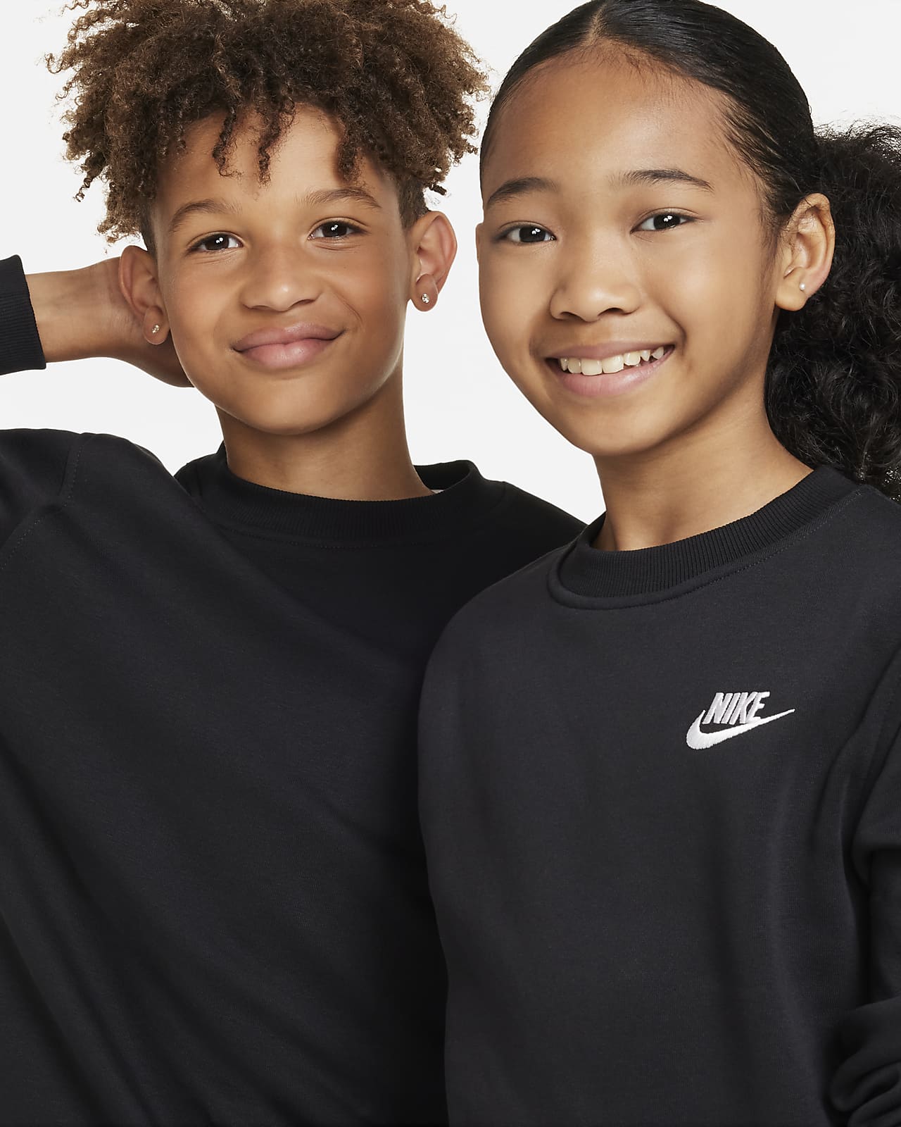 Nike chándal Club para bebé en Negro