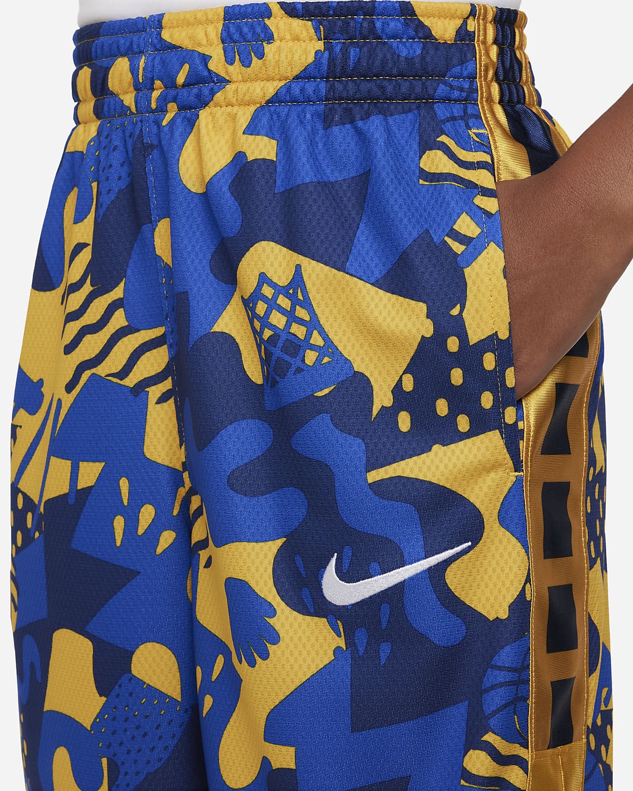 nike basketball online