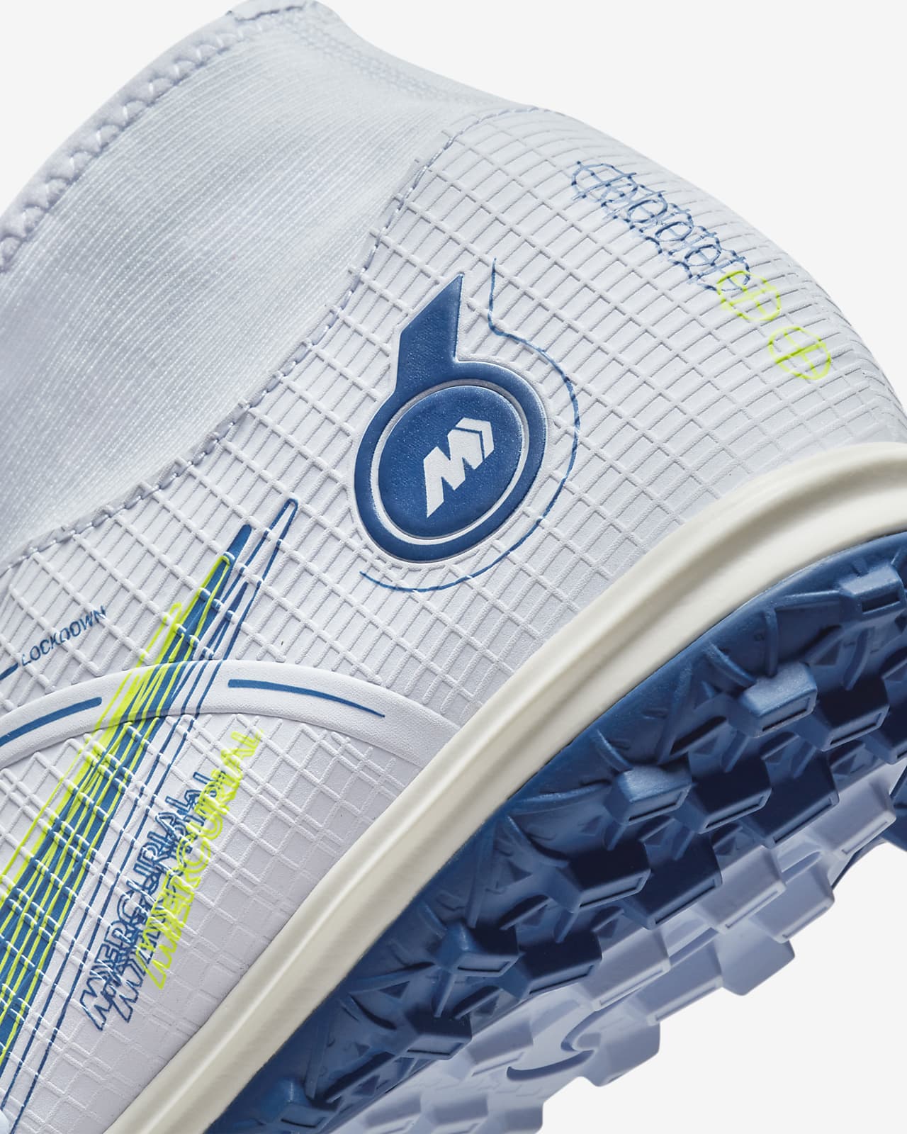 Scarpa da calcio per erba sintetica Nike Mercurial Superfly 8 Academy TF.  Nike IT