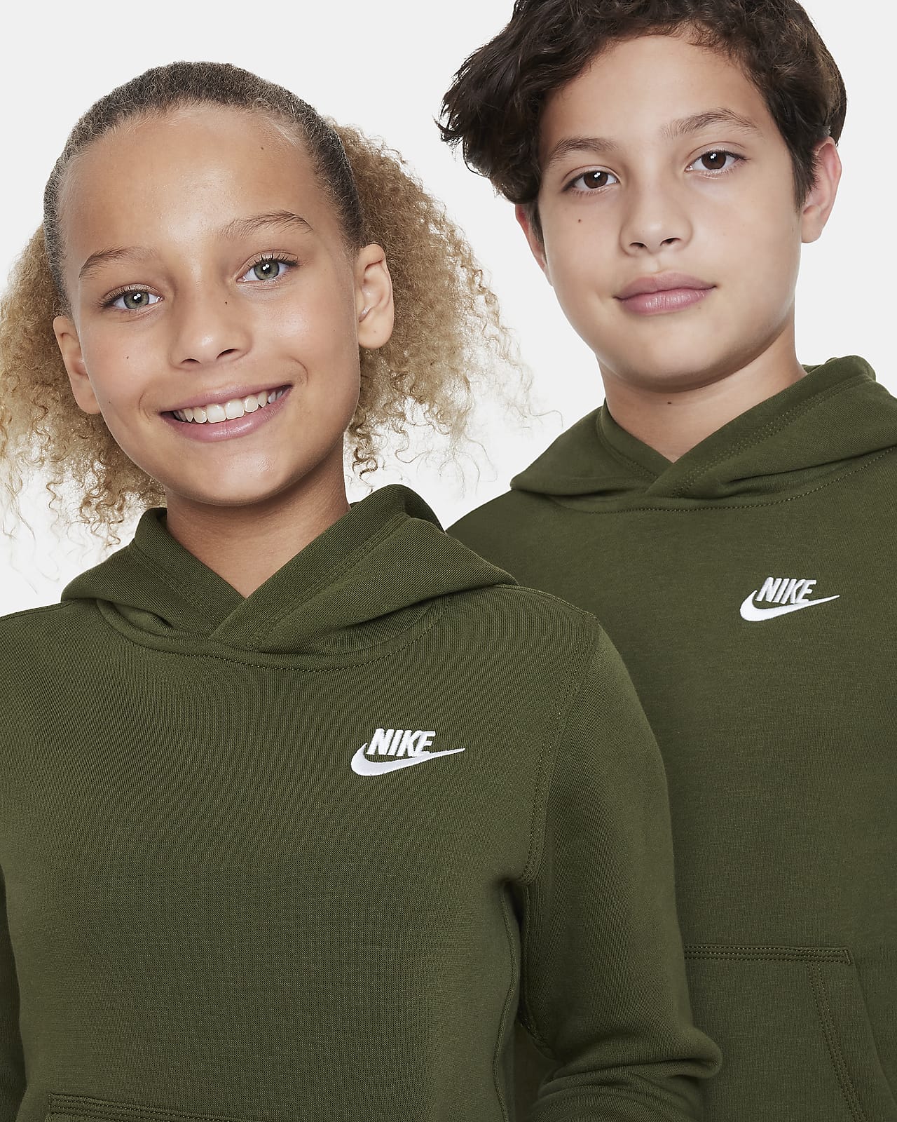 Nike ältere Sportswear Pullover Nike Club Kinder. LU für
