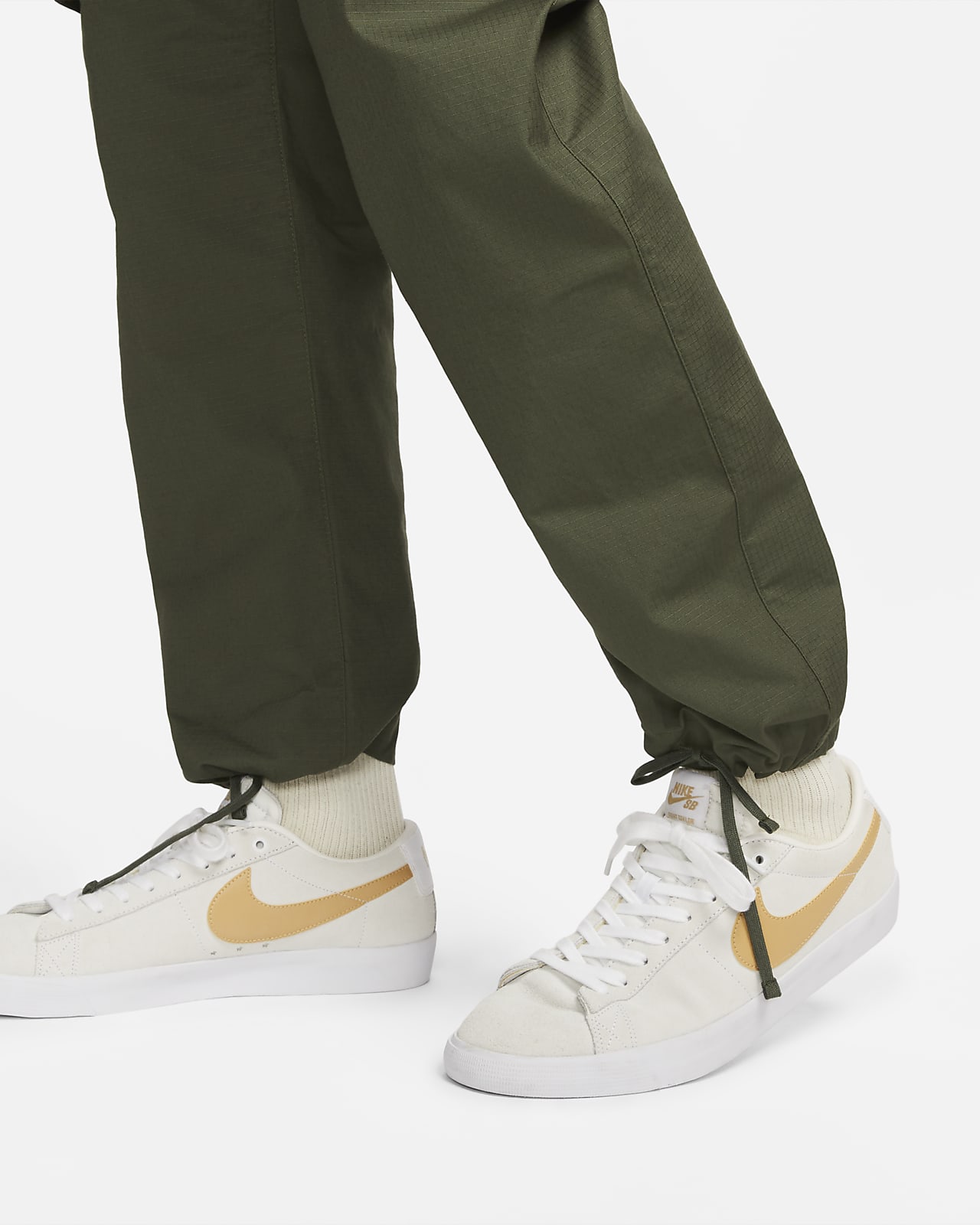 Nike SB Skate Cargo Trousers. Nike LU