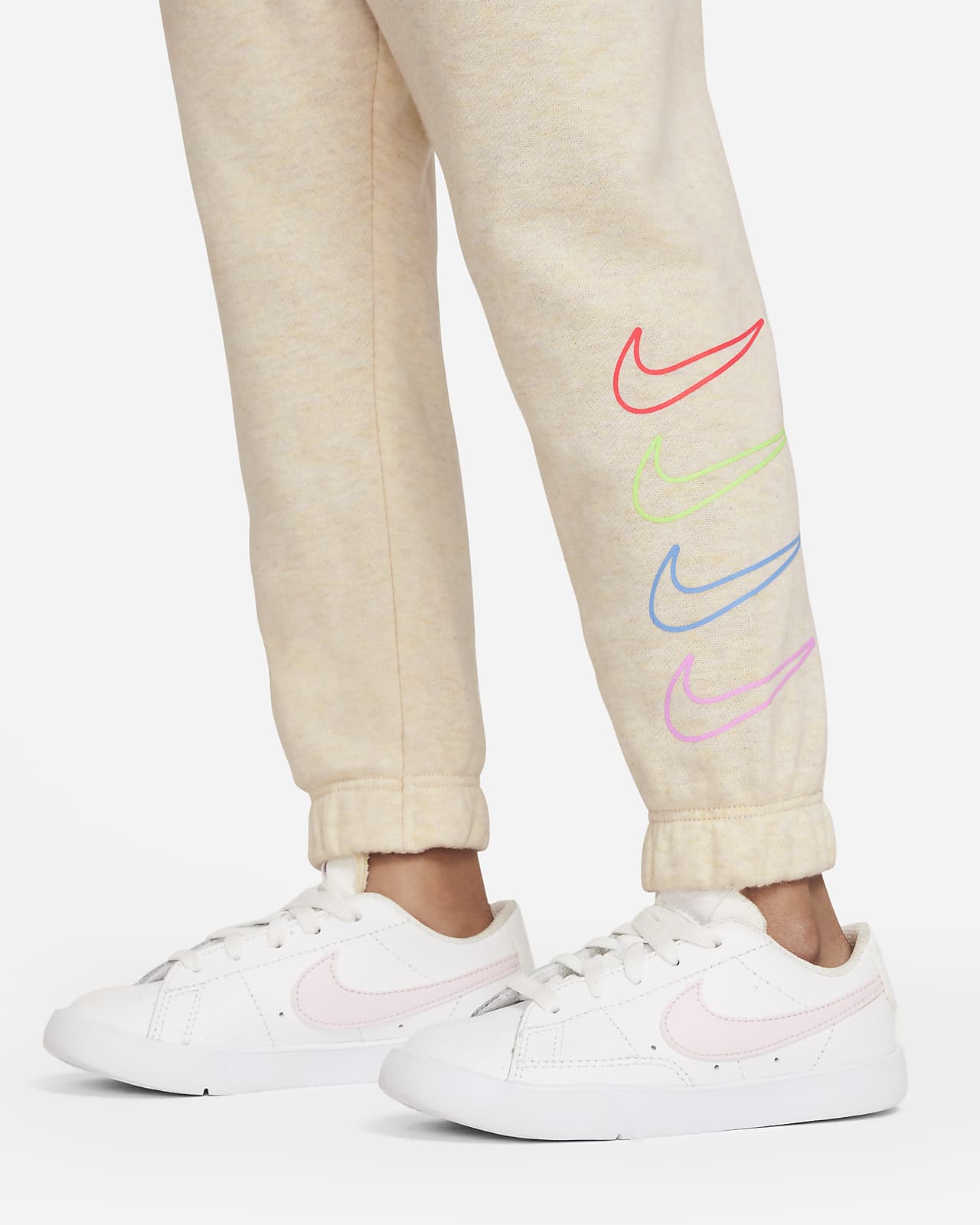 Completo pantaloni jogger e maglia a girocollo Nike – Bimbi piccoli. Nike IT
