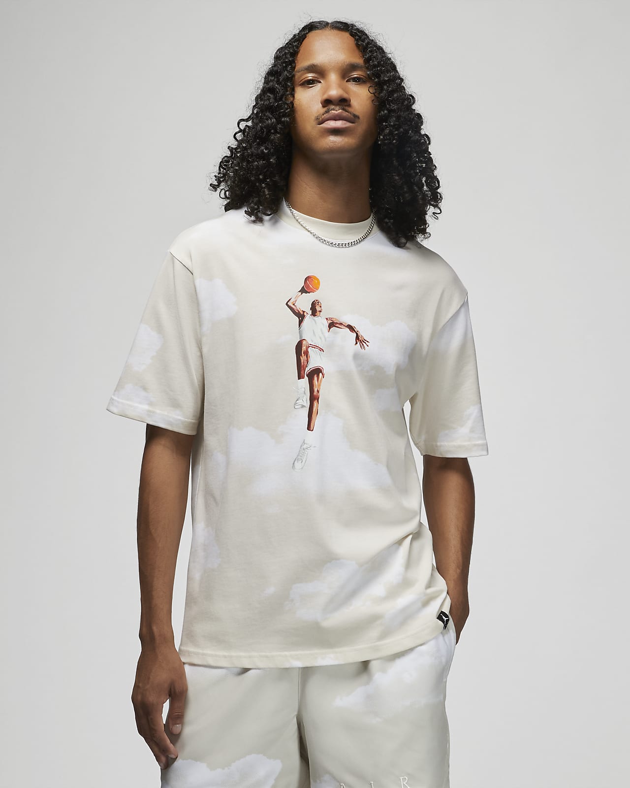 Jordan Essentials Men's T-Shirt. Nike GB