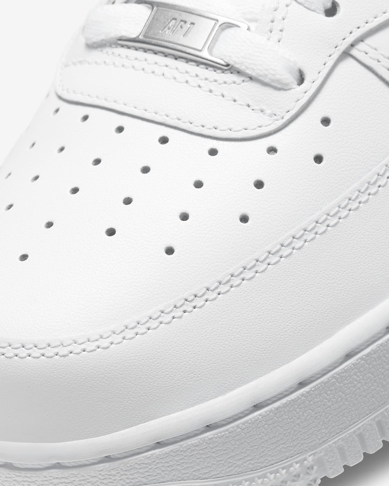 white nike air force mid