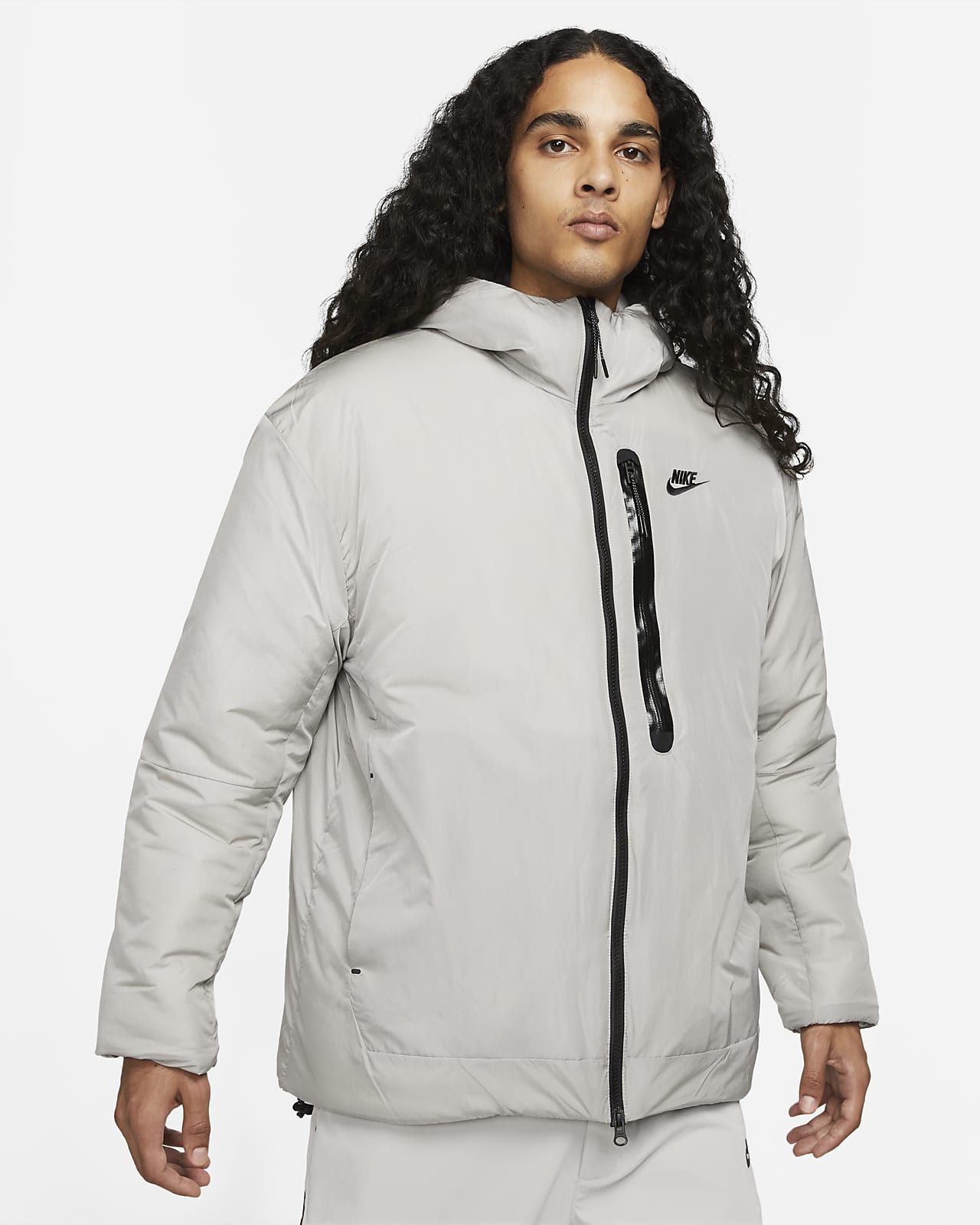 Nike Sportswear Therma-FIT Geweven herenjack met isolatie. Nike BE
