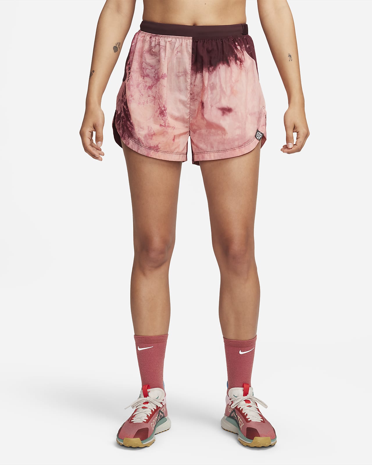 Shorts de trail running tiro medio con bolsillos y forro de ropa interior de 8 cm mujer Nike Dri-FIT Repel. Nike.com