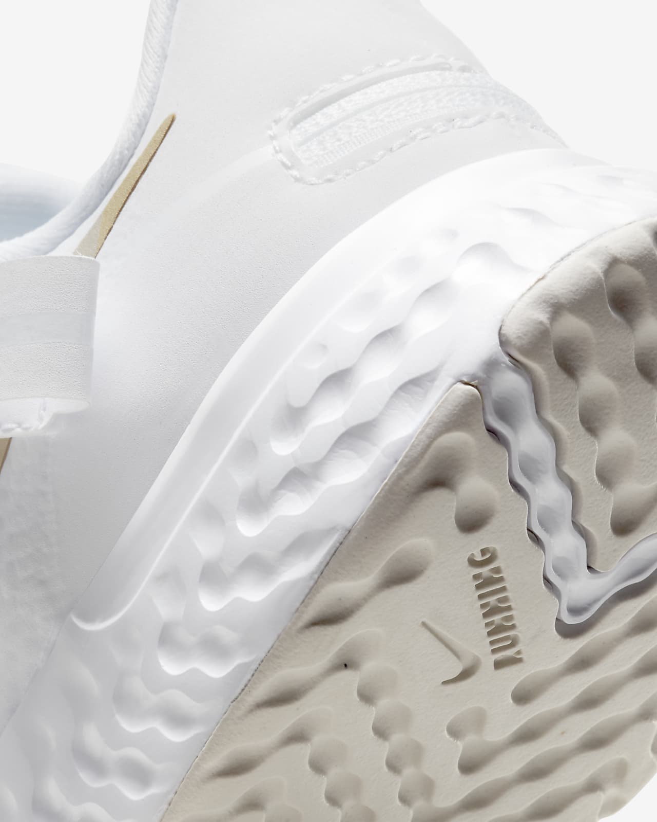 women's nike revolution 5 flyease