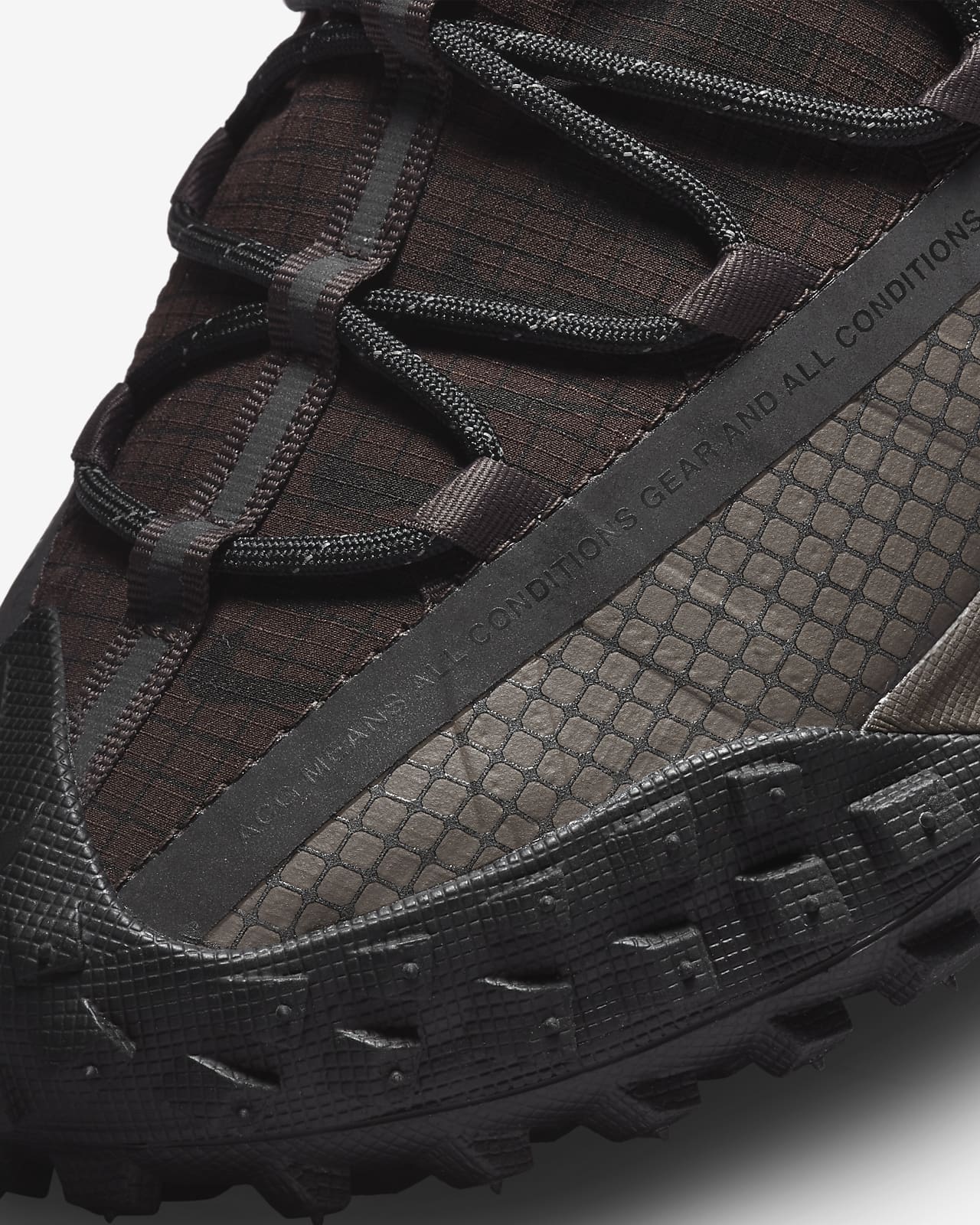 nike acg low top