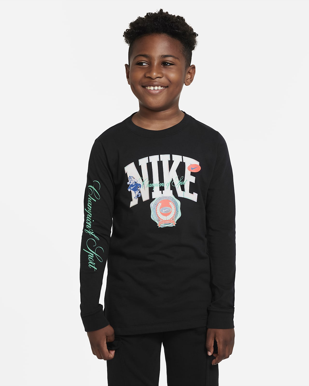 Socialist Raincoat entry Nike Sportswear Big Kids' Long-Sleeve T-Shirt. Nike.com
