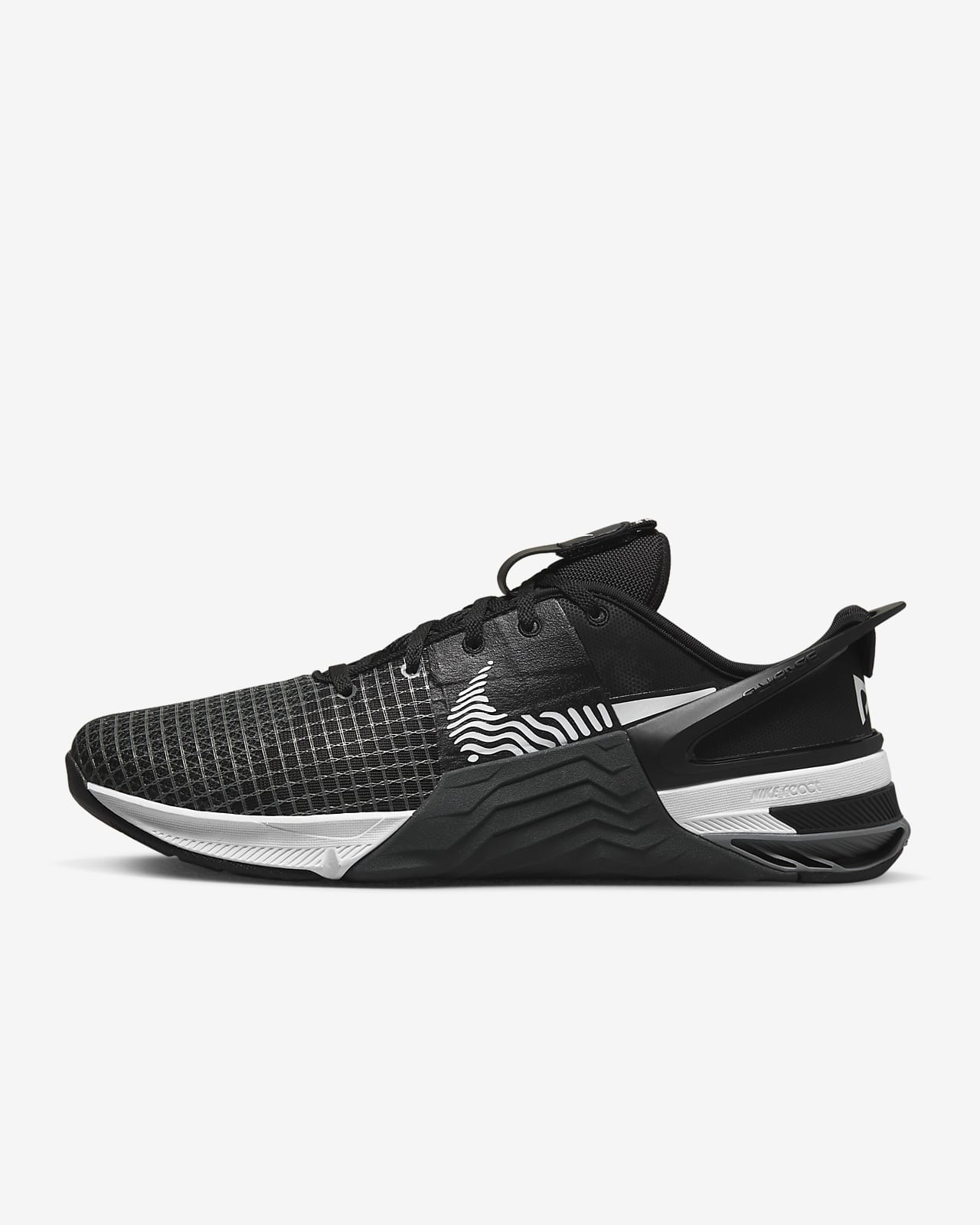 Nike Metcon 8 FlyEase Eenvoudig aan en uit te trekken trainingsschoenen  voor heren. Nike BE