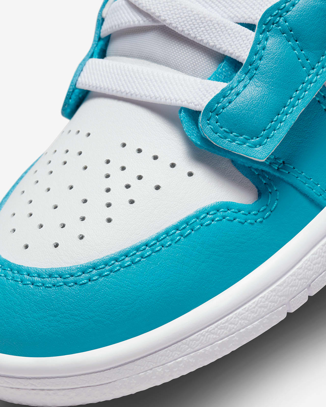 mid jordan 1 junior