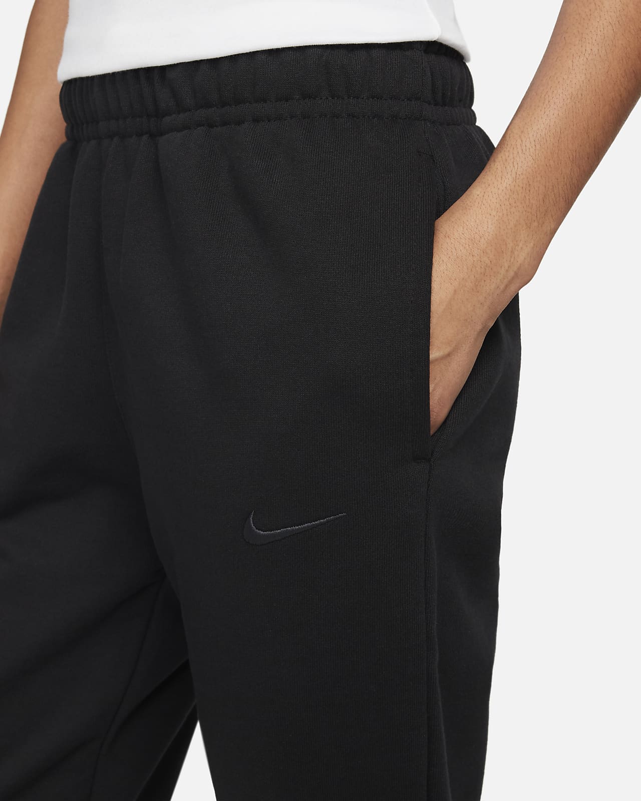 Nike Sportswear Fleece Trousers. Nike SK