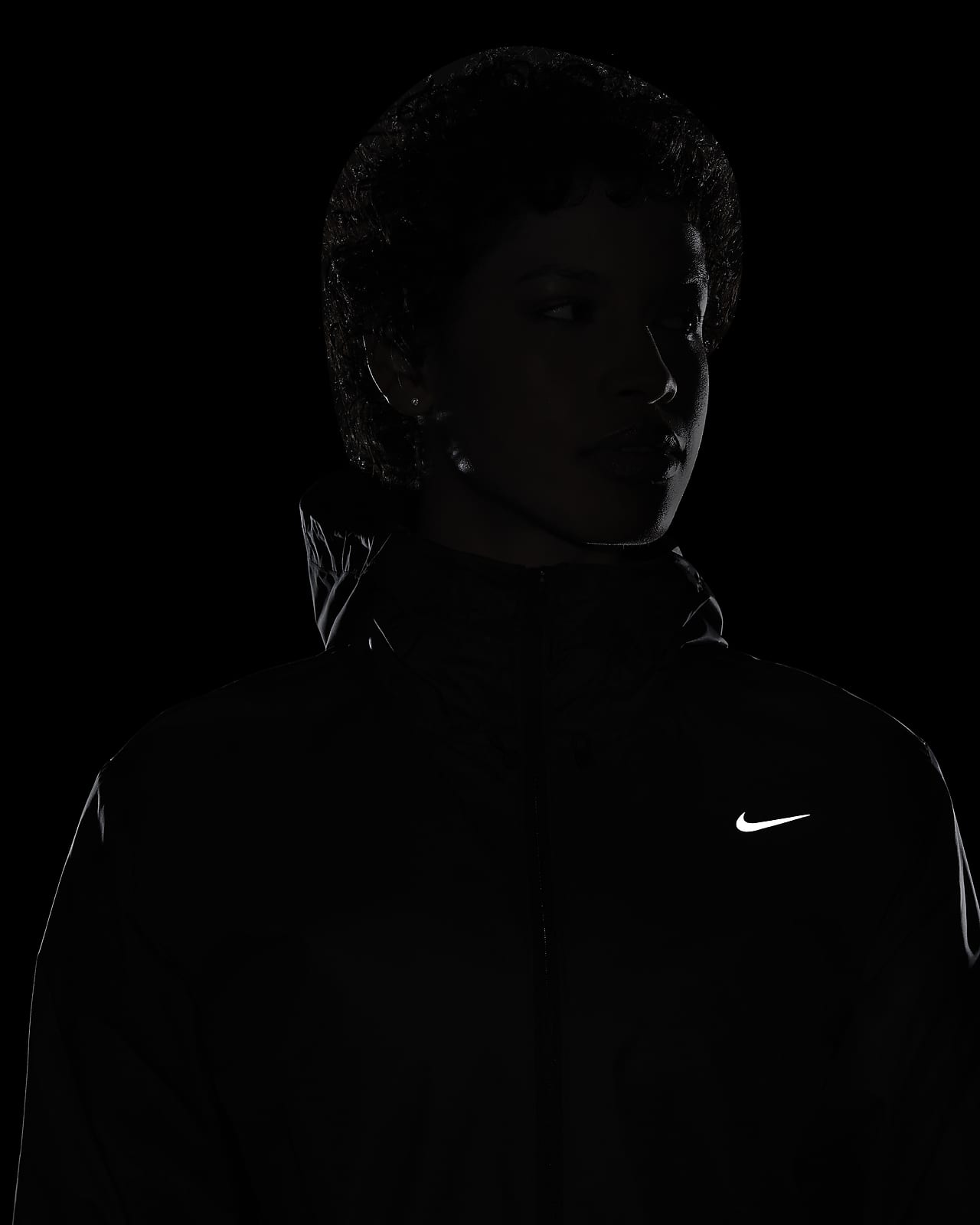 Nike Essential Women's Running Jacket. Nike SK