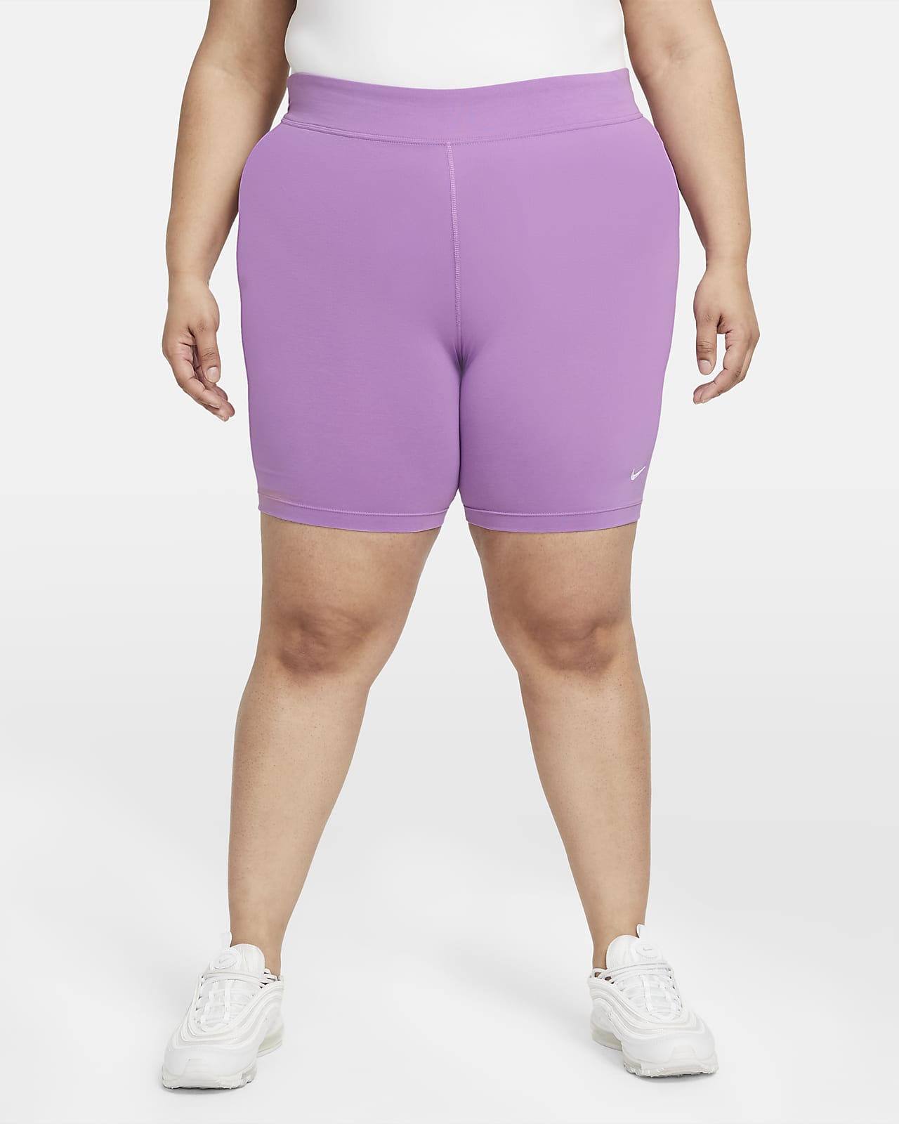 Shorts de ciclismo de tiro medio para mujer Nike Sportswear Essential (talla grande). Nike CL