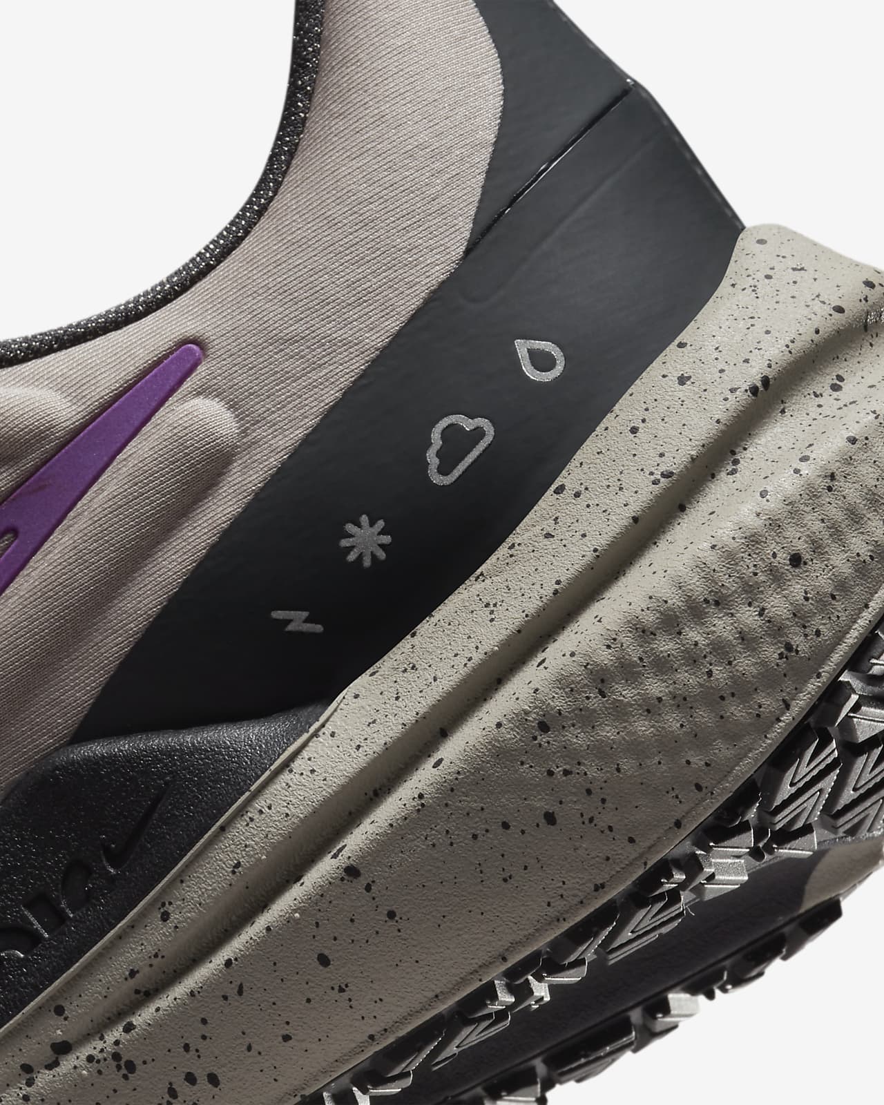 Nike Air Winflo 9 Shield Women's Weatherised Road Running Shoes. Nike CA