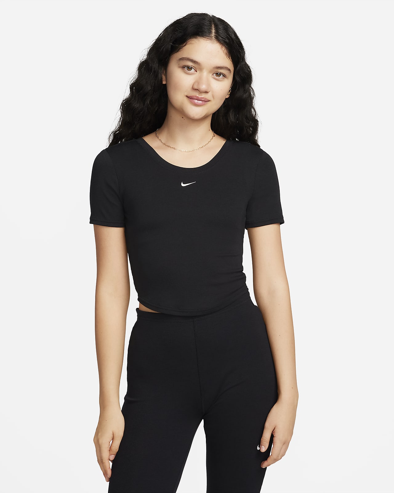 Γυναικεία κοντομάνικη μπλούζα σε εφαρμοστή γραμμή με διακριτική ριμπ ύφανση και βαθύ στρογγυλό άνοιγμα πίσω Nike Sportswear Chill Knit