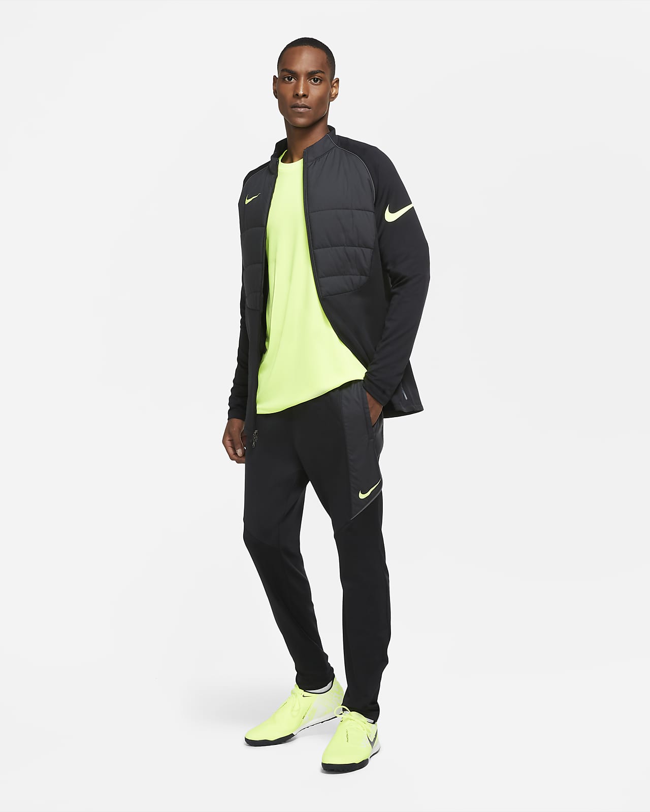 Nike Dri Fit Strike Winter Warrior fotballbukse til herre Nike Dri Fit Strike Winter Warrior fotballbukse til herre