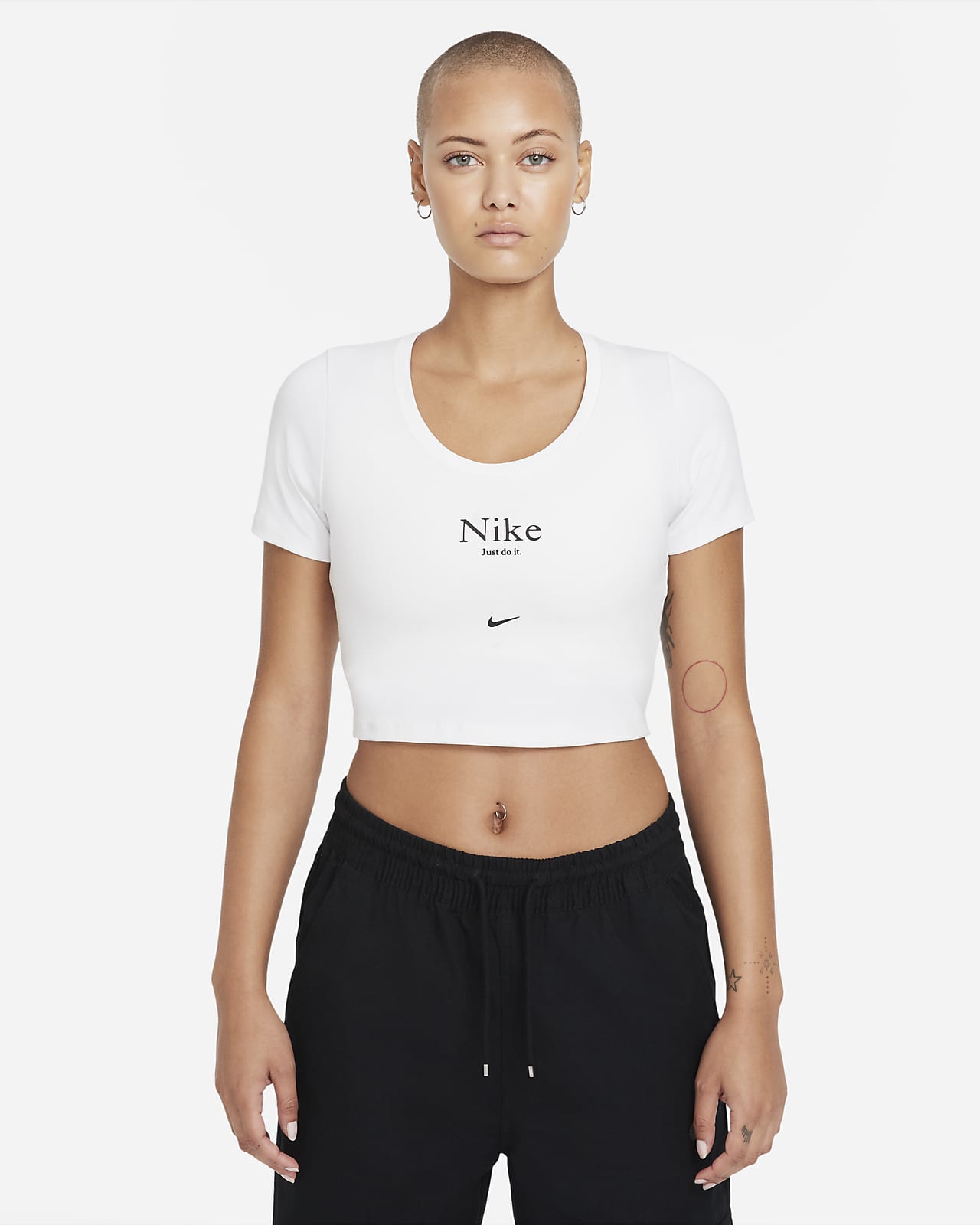 Short-Sleeve Crop Top. Nike LU