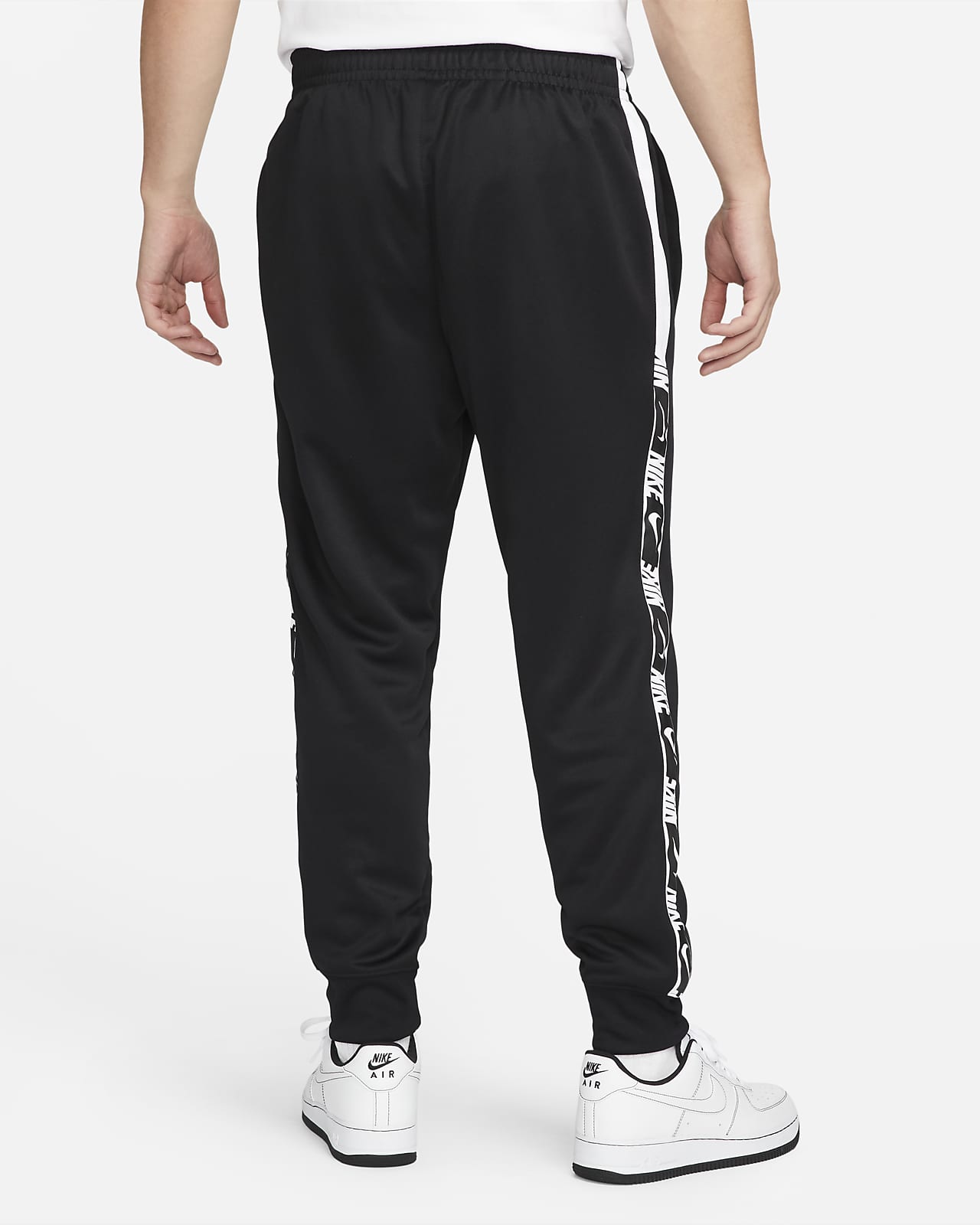 nike jogger outfit for men