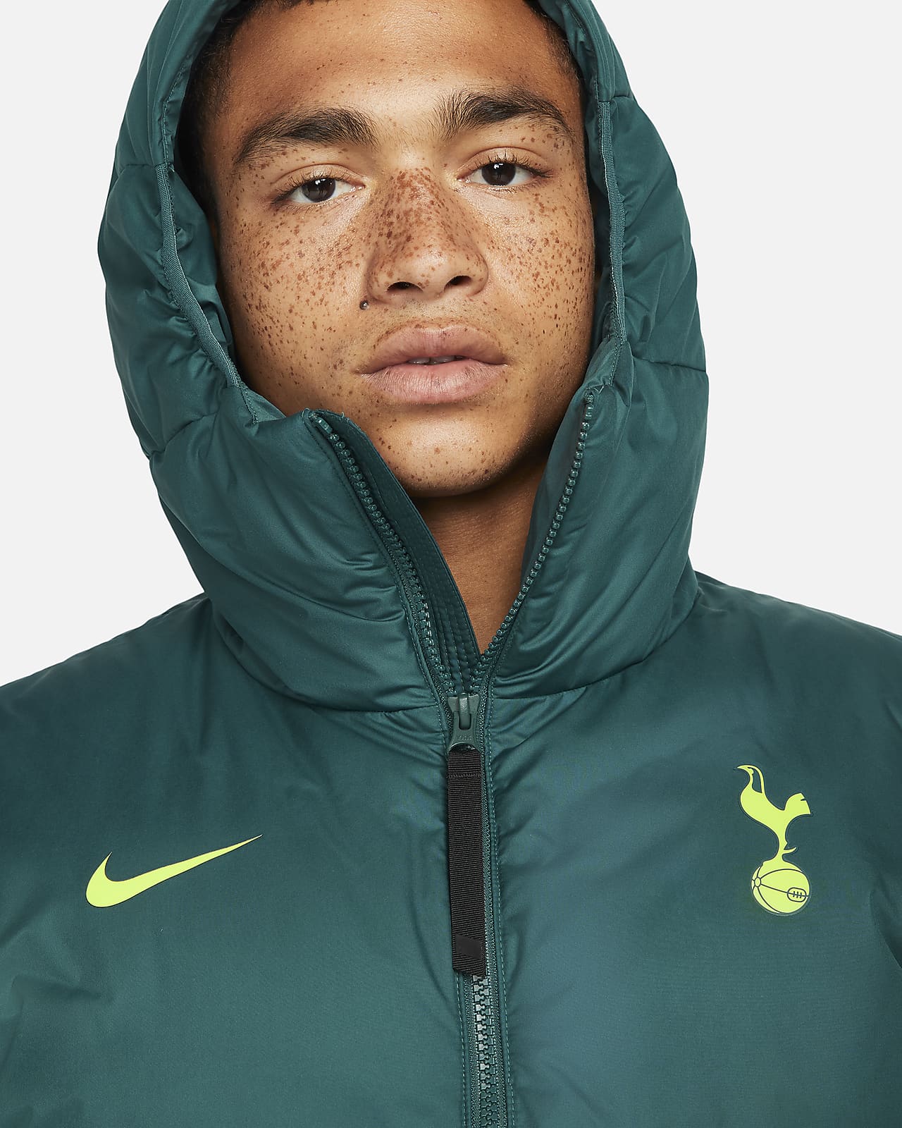 tottenham puffer jacket nike