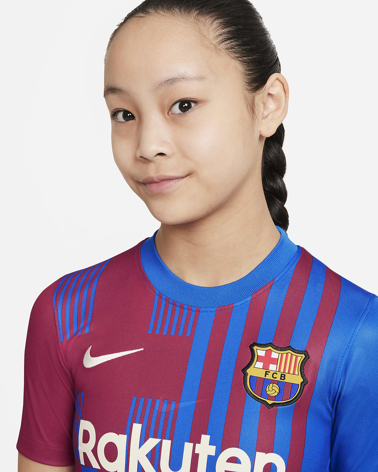 FC Barcelona 2021/22 Stadium Home Fußballtrikot für ältere Kinder. Nike AT