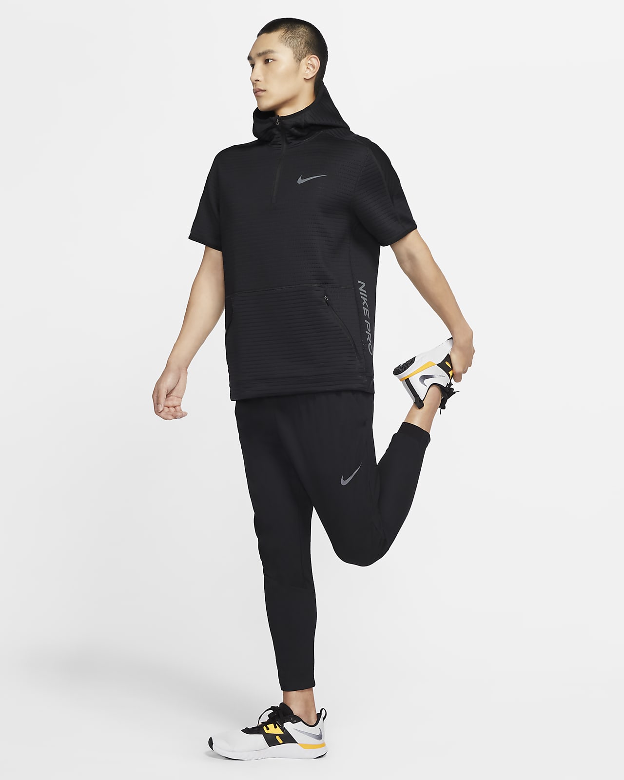 Short-Sleeve 1/4-Zip Hoodie. Nike JP