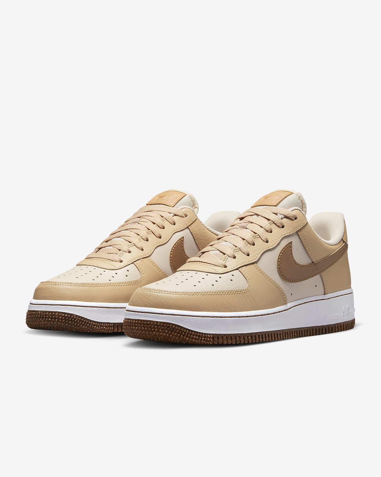 Nike Men's Air Force 1 '07 LV8 Shoes