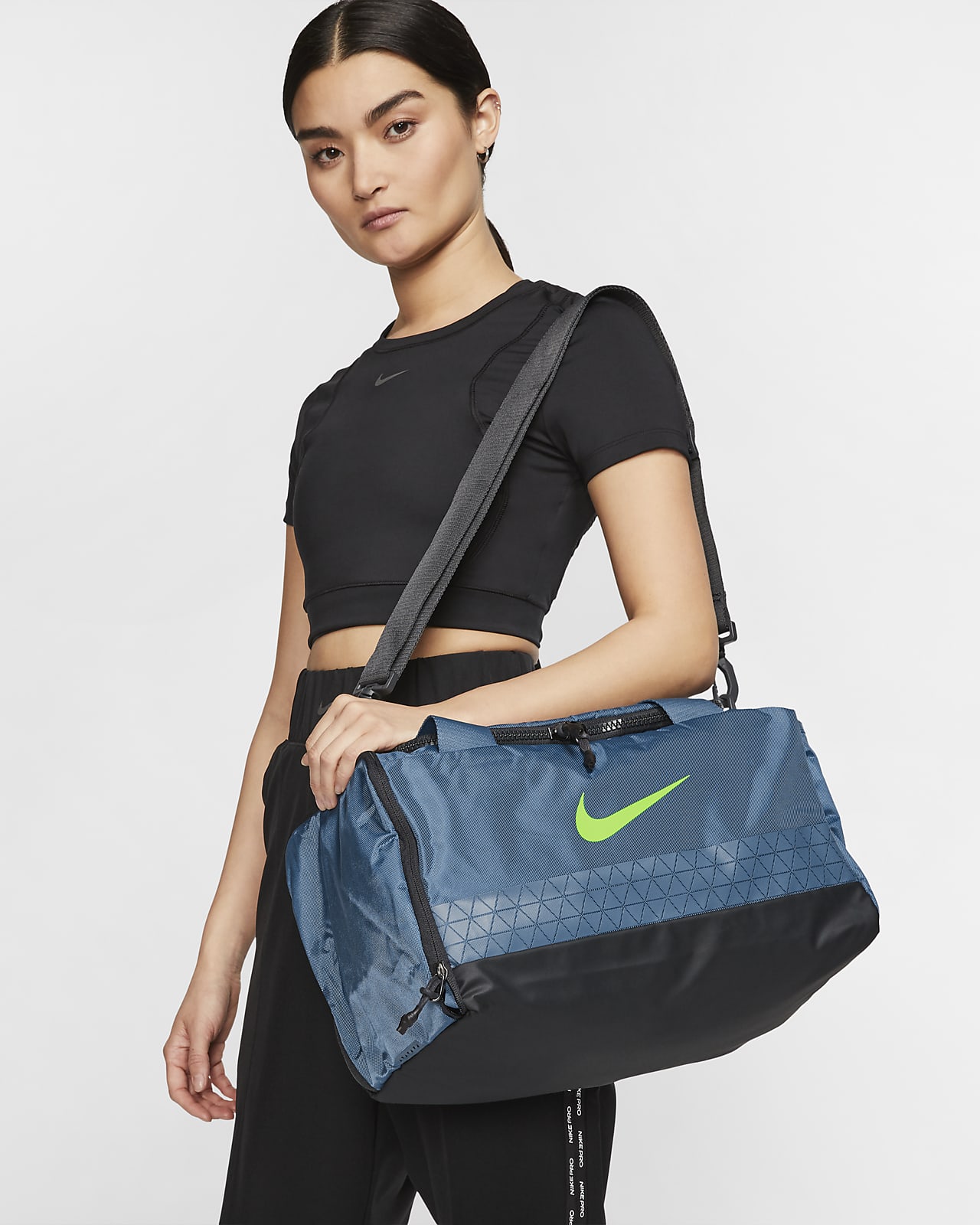 Nike Vapor Jet Drum Training Duffel Bag (Mini). Nike BE