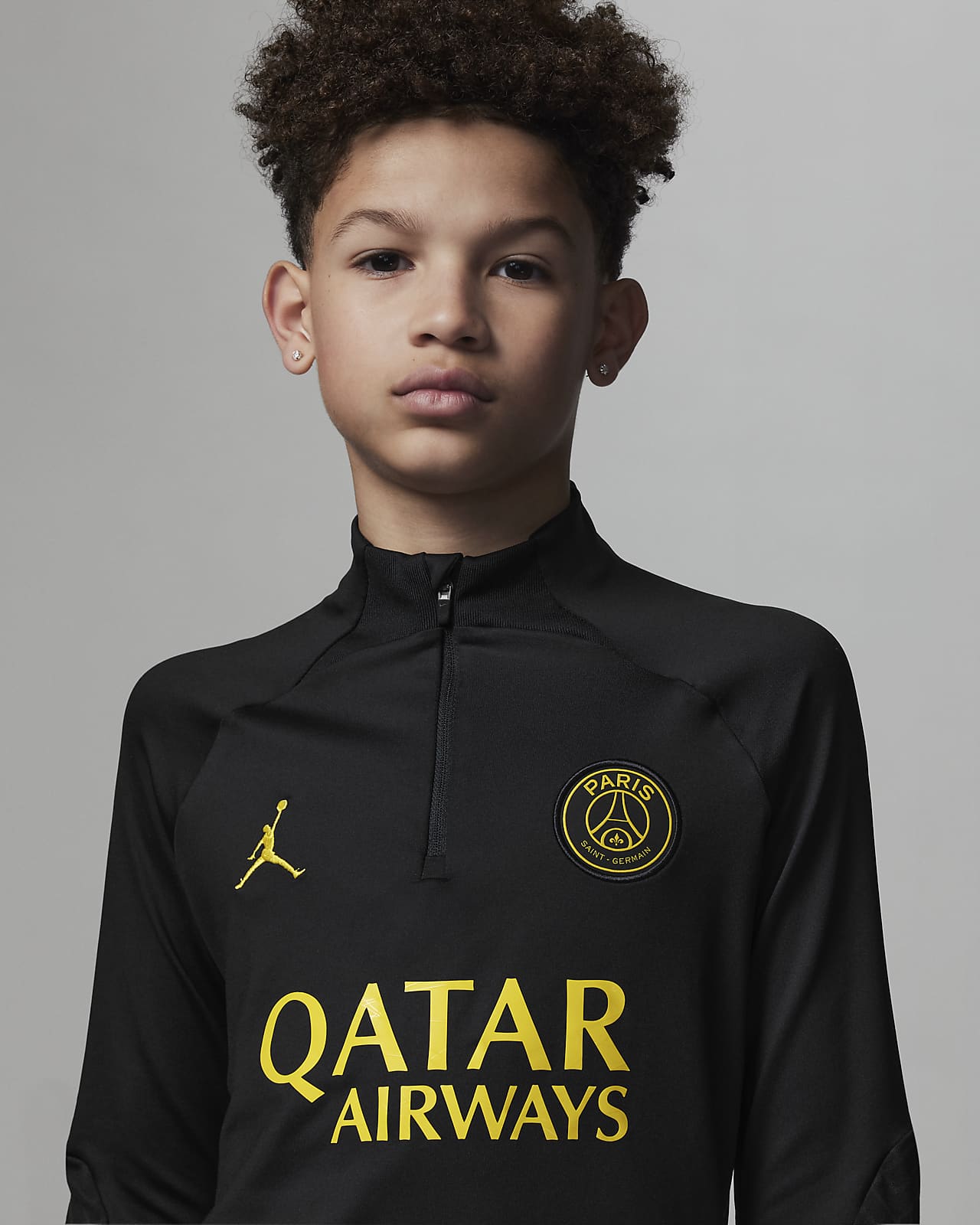 Paris Saint-Germain Strike Older Kids' Jordan Dri-FIT Football Drill ...