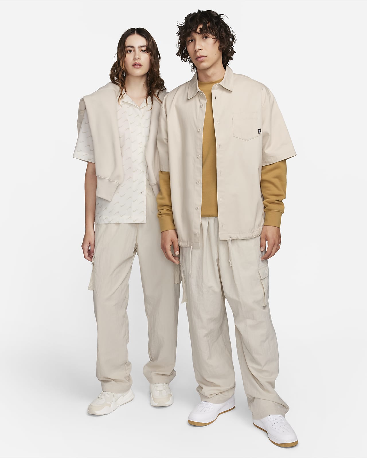 Nike Sportswear Essential Women's High-Rise Woven Cargo Pants