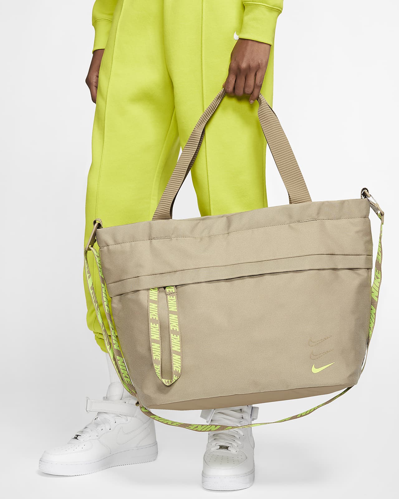 Nike Sportswear Essentials Tote. Nike ID