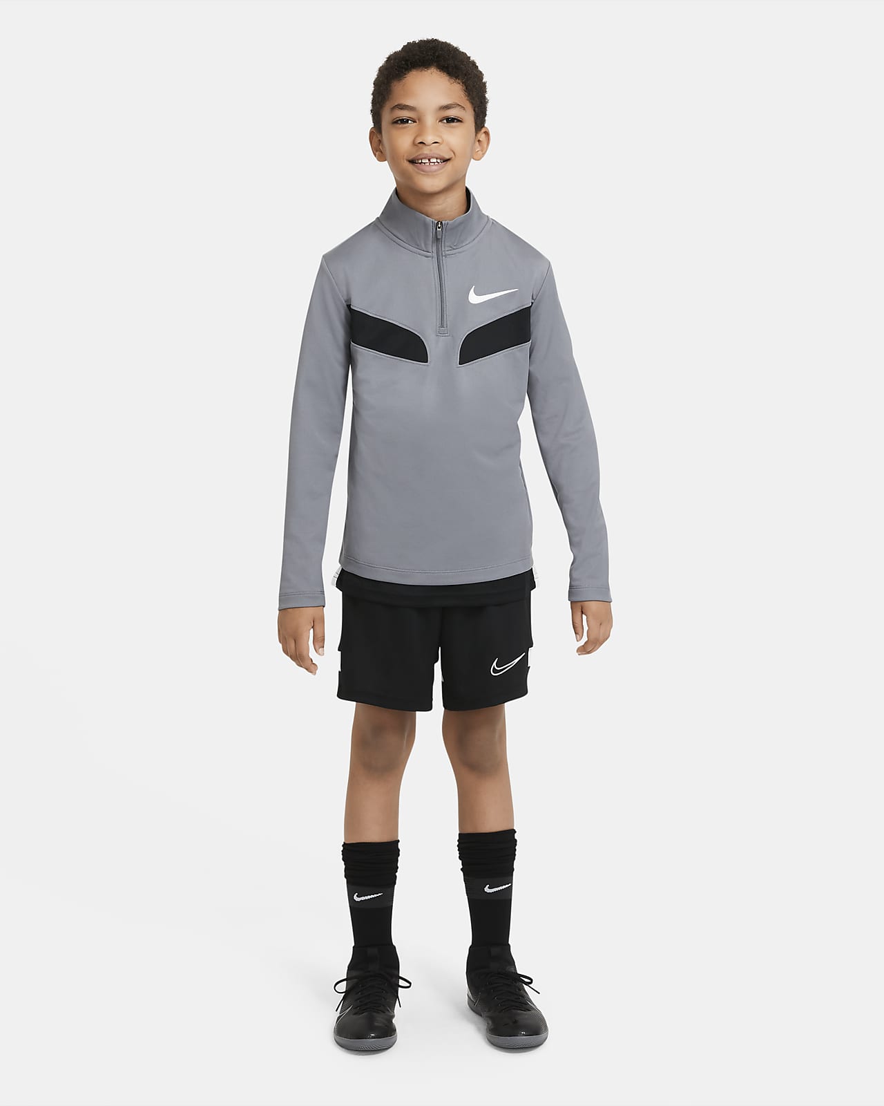 Nike Sport Older Kids' (Boys') Long-Sleeve Training Top. Nike LU