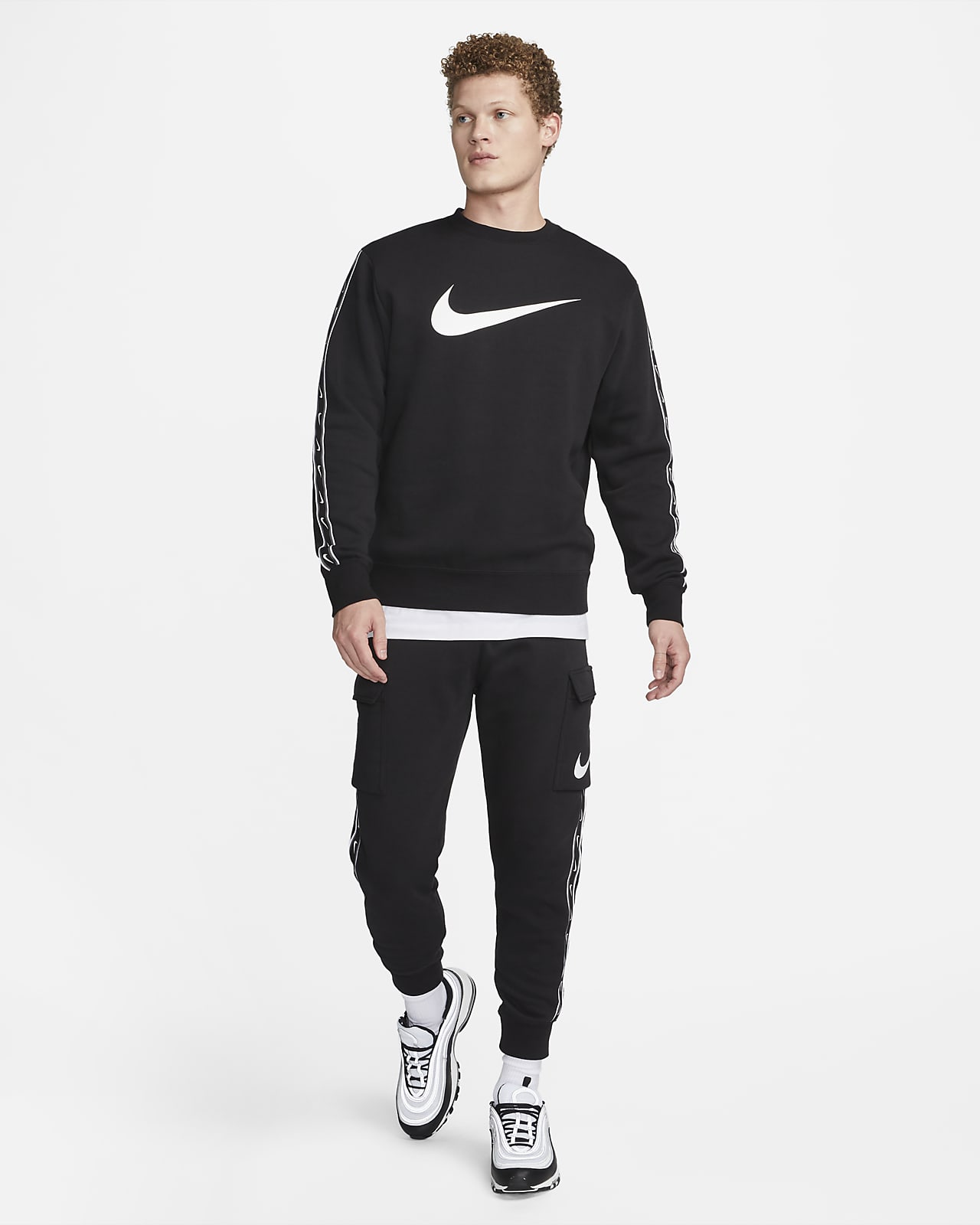 Nike Sportswear Repeat Men's Fleece Sweatshirt. Nike AE
