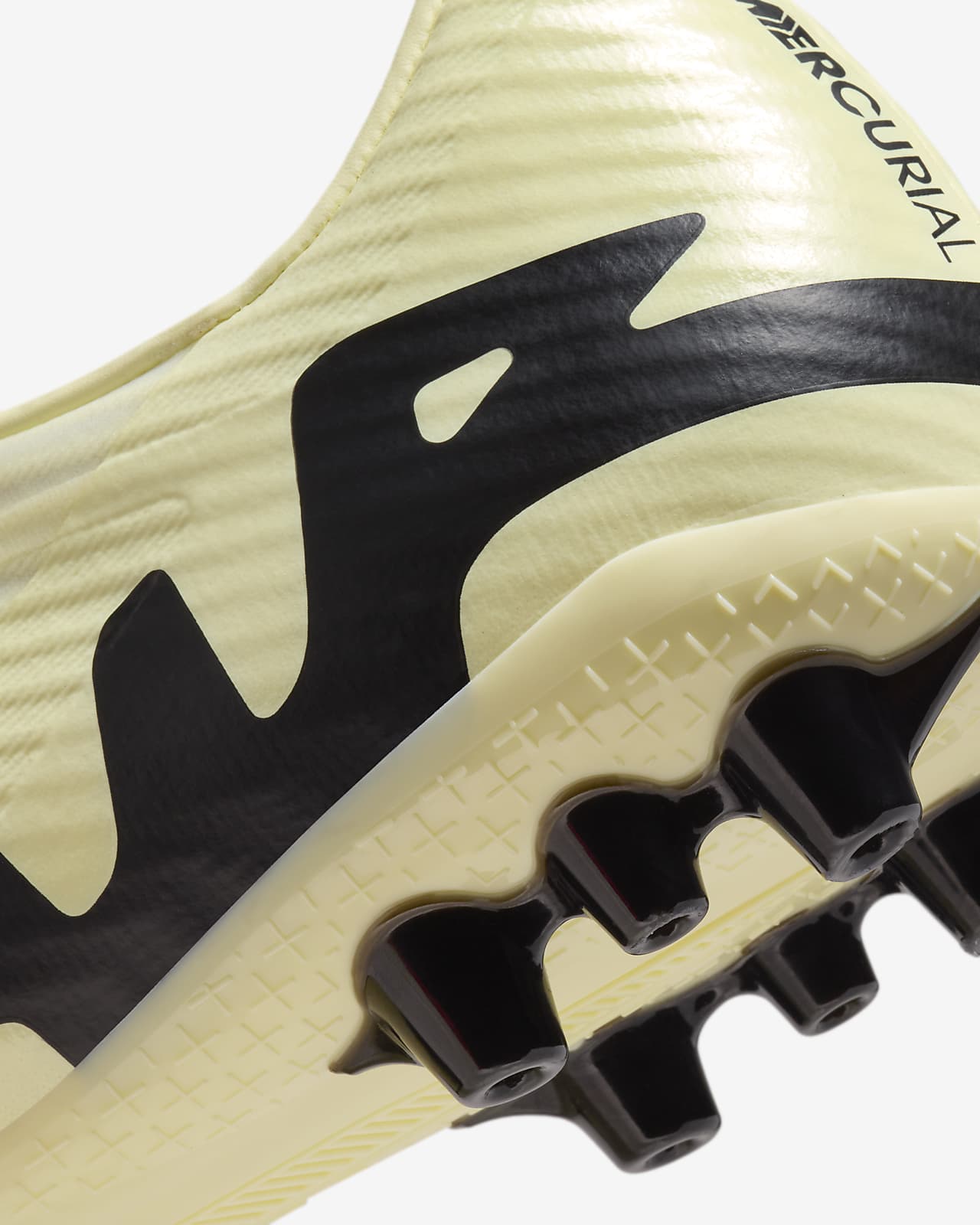 Scarpa da calcio a taglio basso per erba artificiale Nike