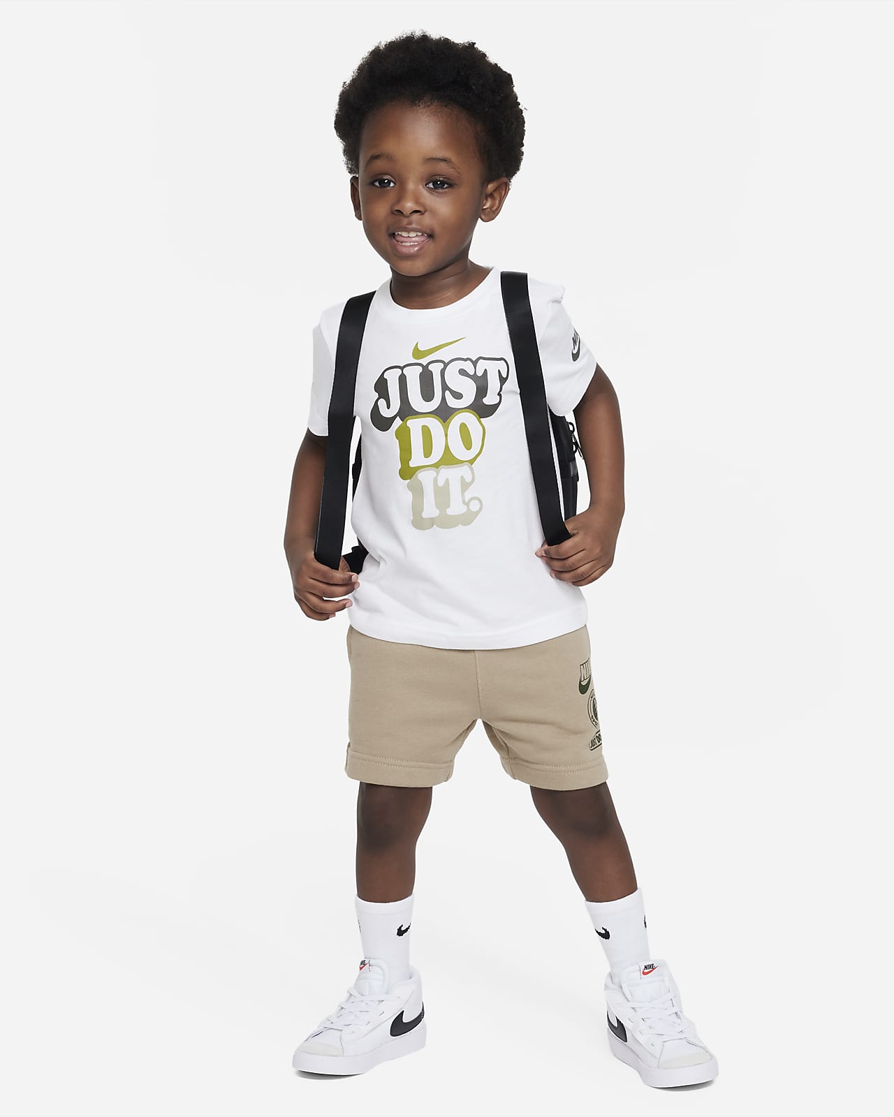 Geef energie chef Samuel Nike "Just Do It" Camp Tee Toddler T-Shirt. Nike.com