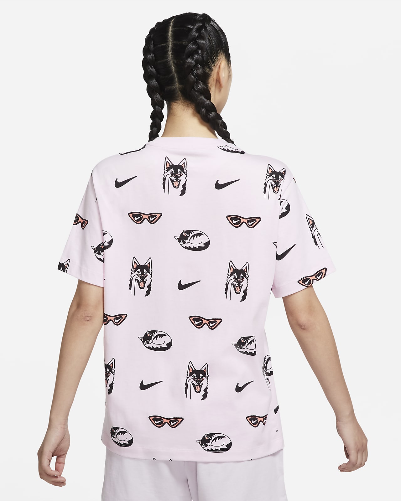 Nike boyfriend fit tee Clearance