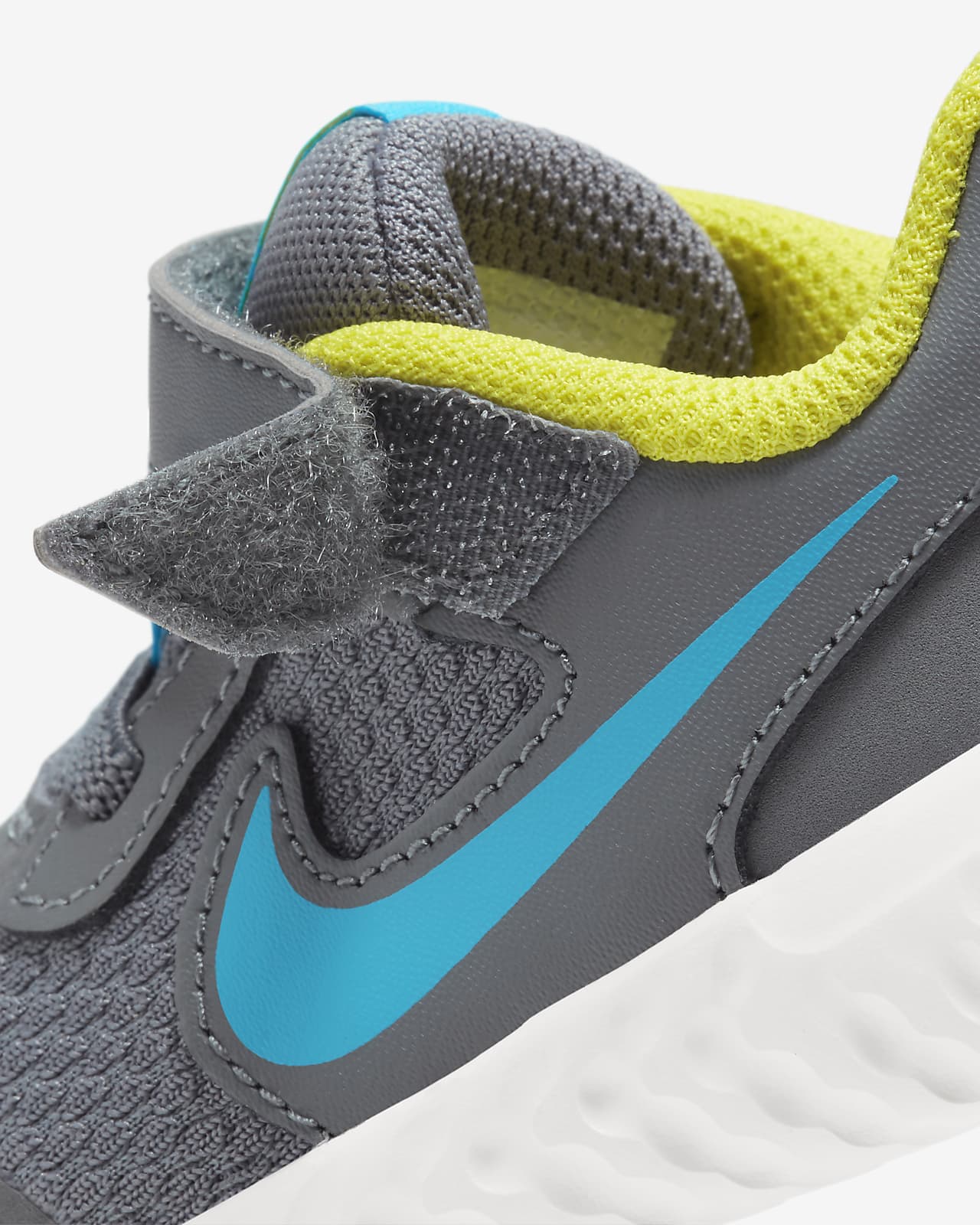 nike revolution 5 baby