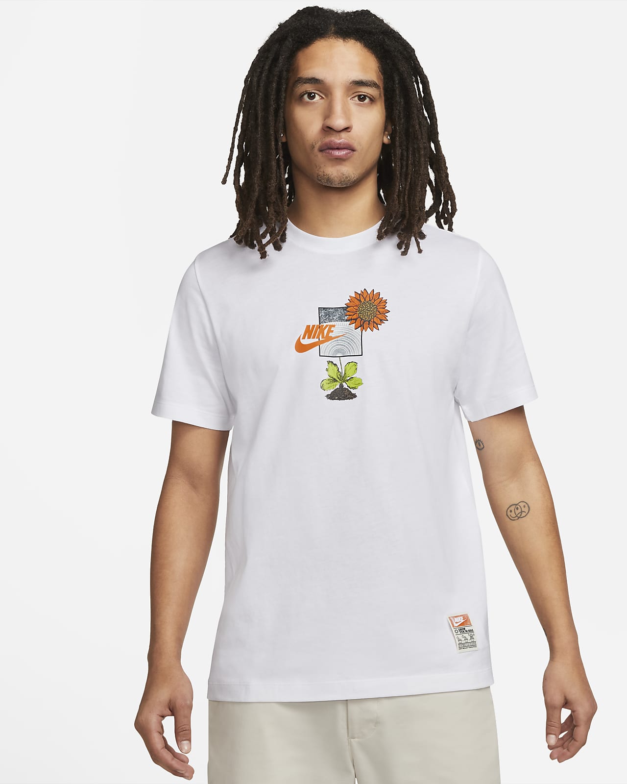 Nike Sportswear Men's Sole T-Shirt. Nike LU