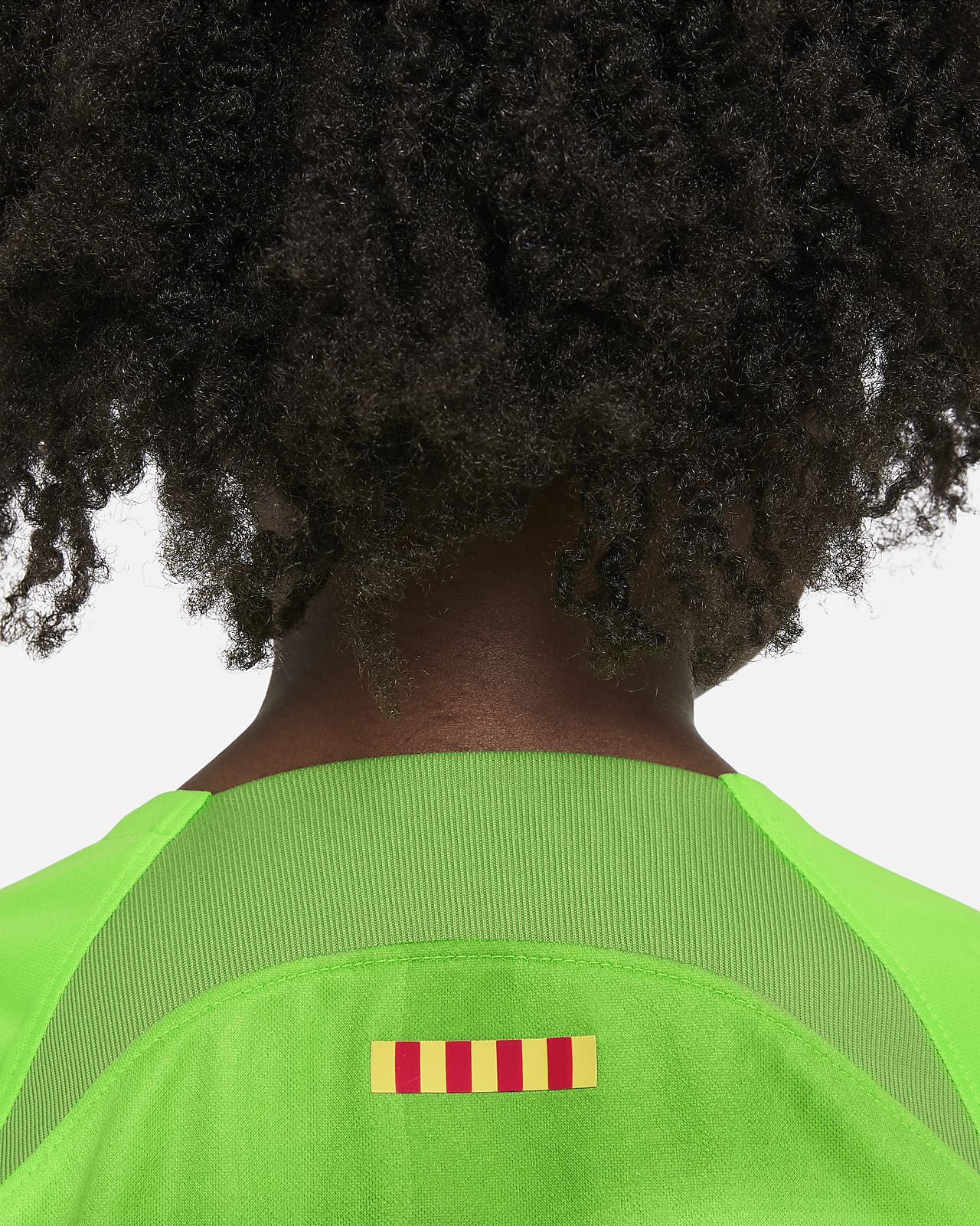 F.C. Barcelona 2022/23 Goalkeeper Younger Kids' Nike Football Kit. Nike BE